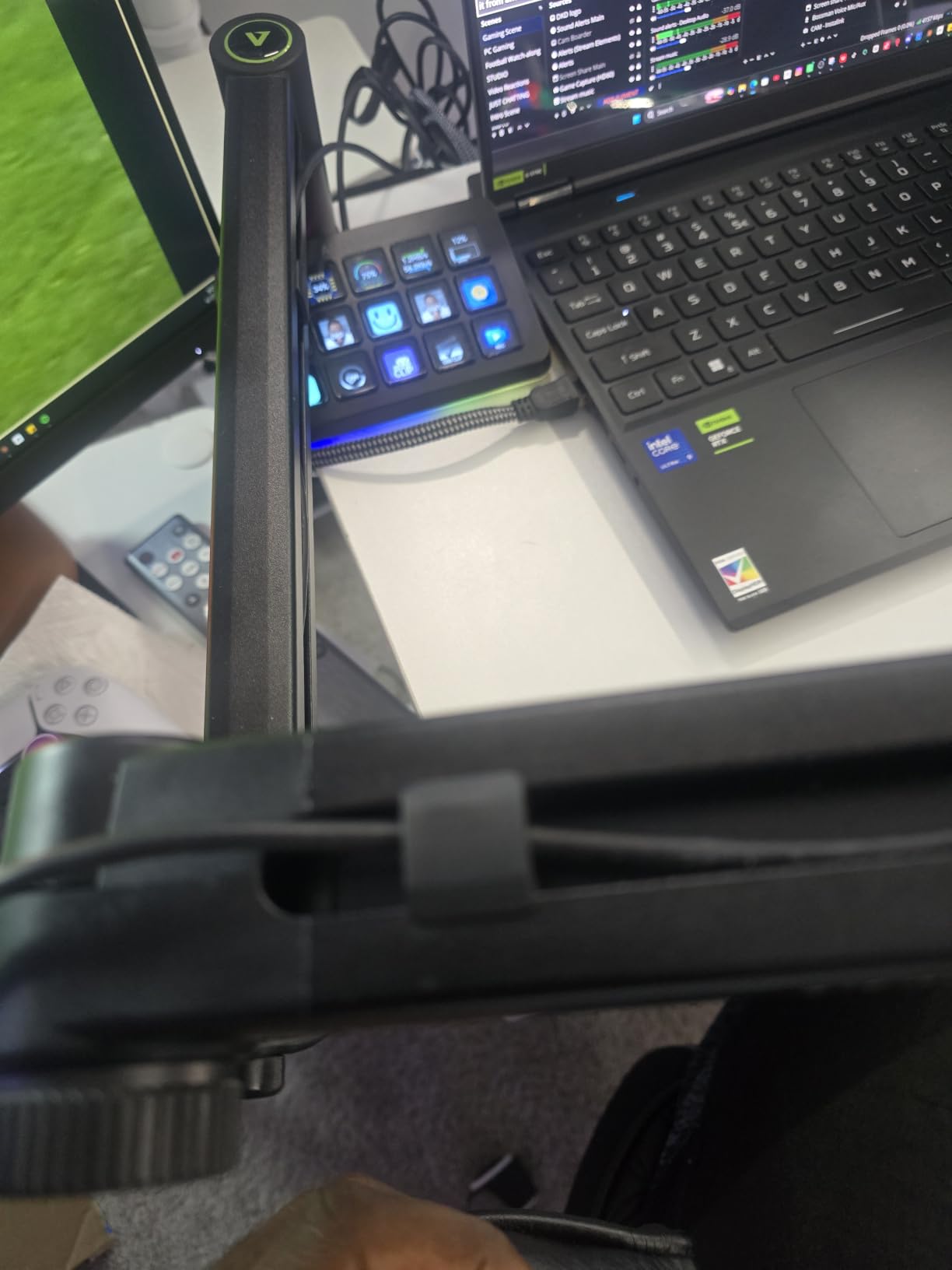 Microphone Arm,Aokeo AK-58i Desk Low Profile Mic Boom Arm Stand,Suitable For Blue Yeti,Snowball iCE,HyperX QuadCast,SoloCast,Elgato Wave,Etc customer photo 1