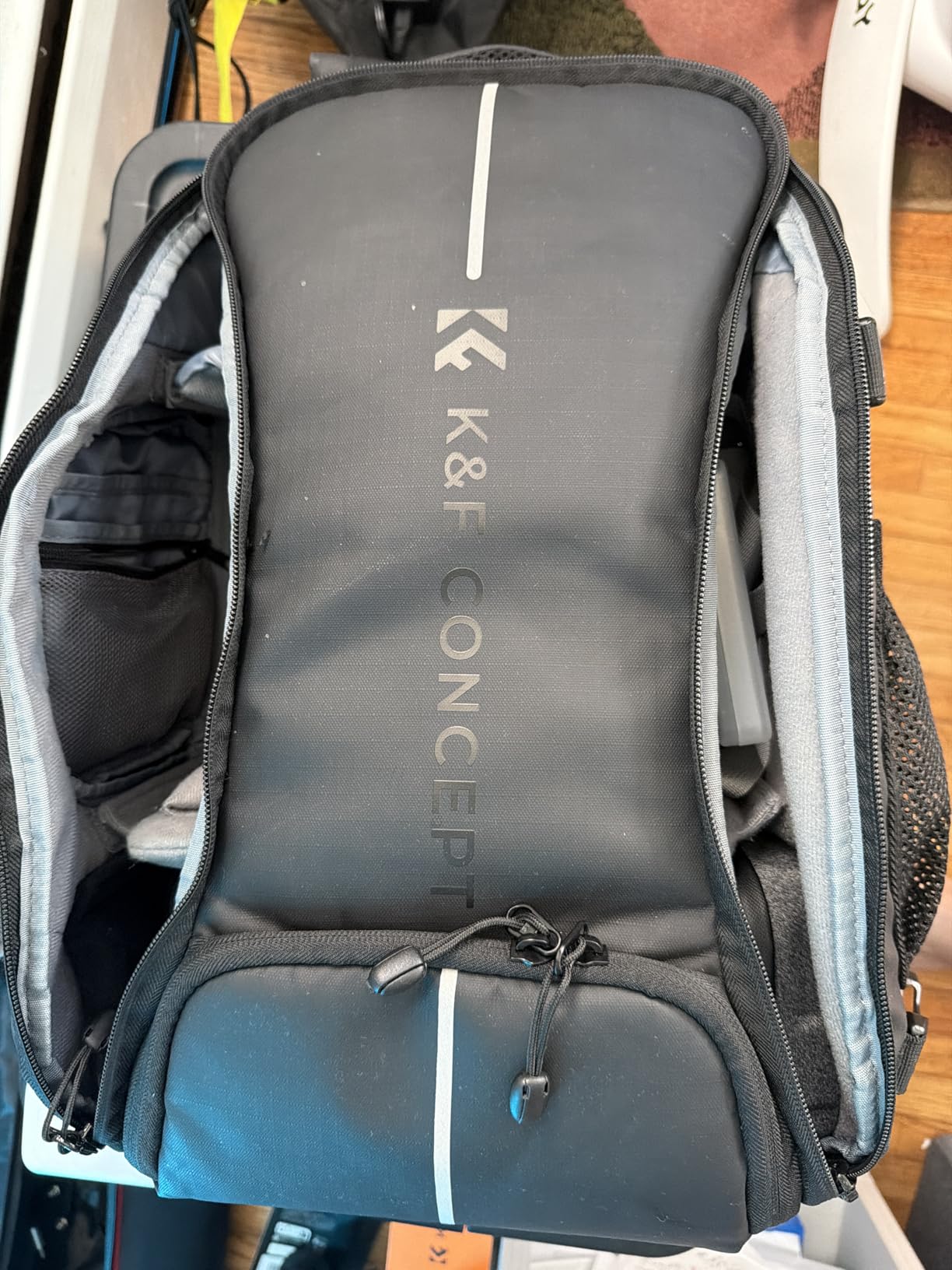 K&F CONCEPT Camera Backpack,25L Large Capacity Camera Bag for Photographers | Raincover, 15.6 Inch Laptop Compartment, Compatible for Canon/Nikon/Sony/DJI Mavic Drone, B10 customer photo 2