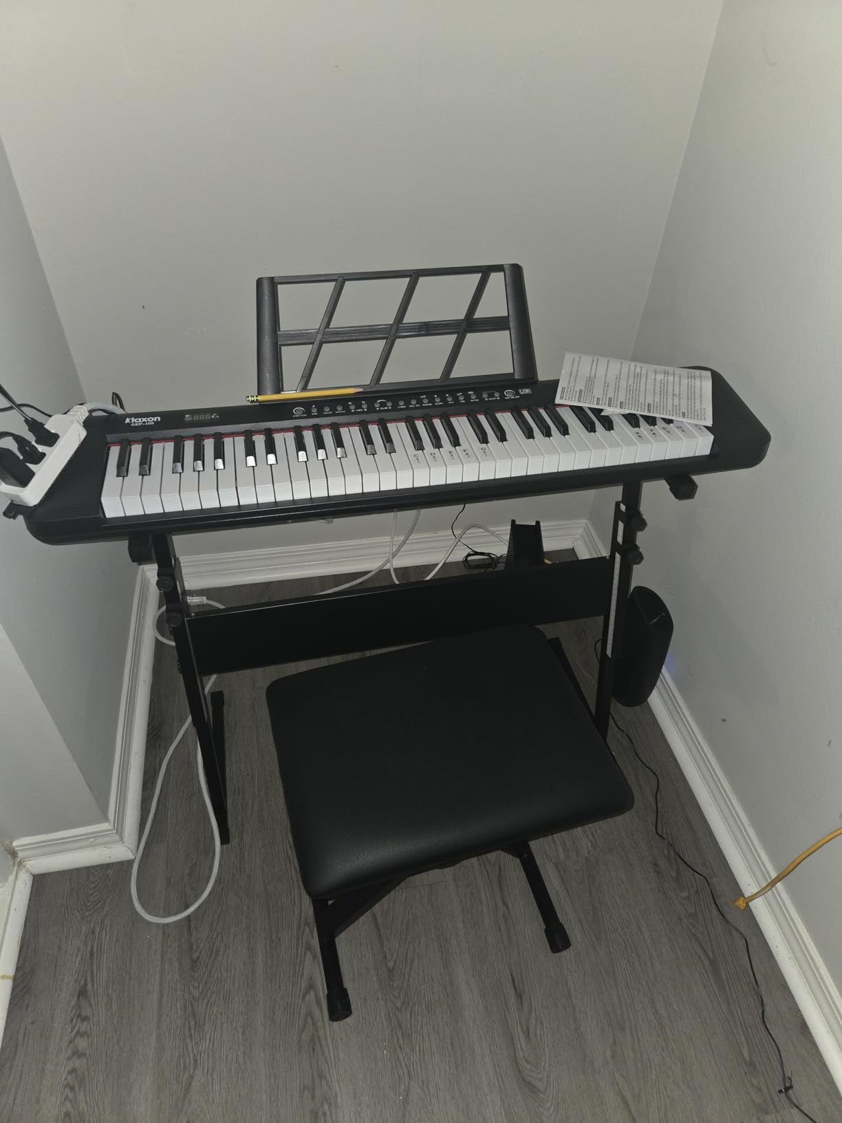 Ktaxon 61 Key Keyboard Piano Electric Keyboard with Lighted Keys | Electric Piano Set with Headphones, Microphone, Music Rest, Power Adapter, Stand, Piano Bench, Stickers & Manual (Full-Black) customer photo 1