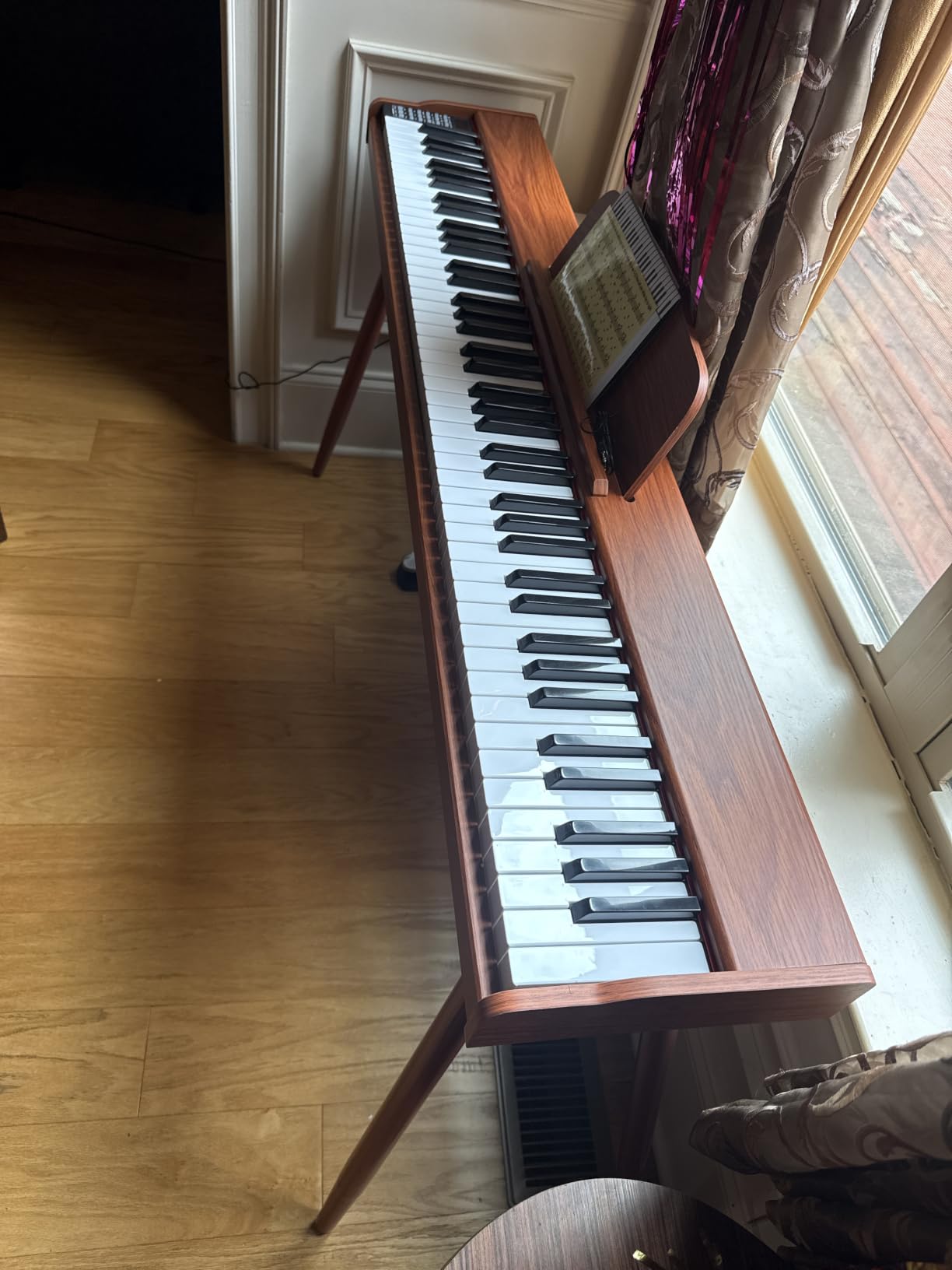 88 Key Digital Piano Keyboard with Stand & Sustain Pedal, Full-Size Semi Weighted Electric Piano for Beginners/Learners, Home Keyboard Piano with Headphone Jack, MIDI Connectivity, Brown customer photo 2