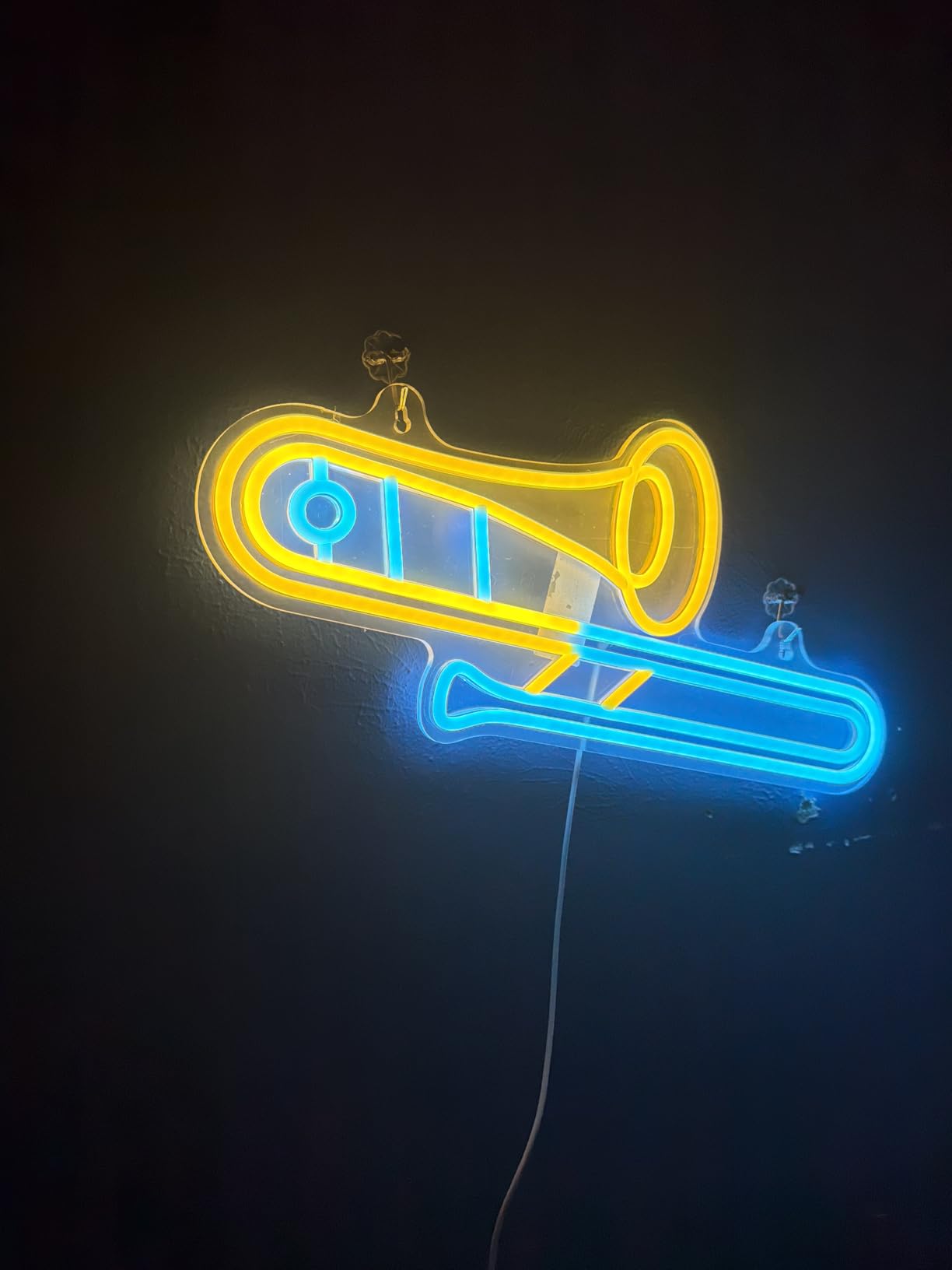 CoolGift Mart Trumpet Neon Sign, Dimmable LED Trumpet Room Decor Light With USB Powered, Decorations for Bedroom Living Room Club Music Studio, Gifts for Trumpet Enthusiasts Music Lovers customer photo 1