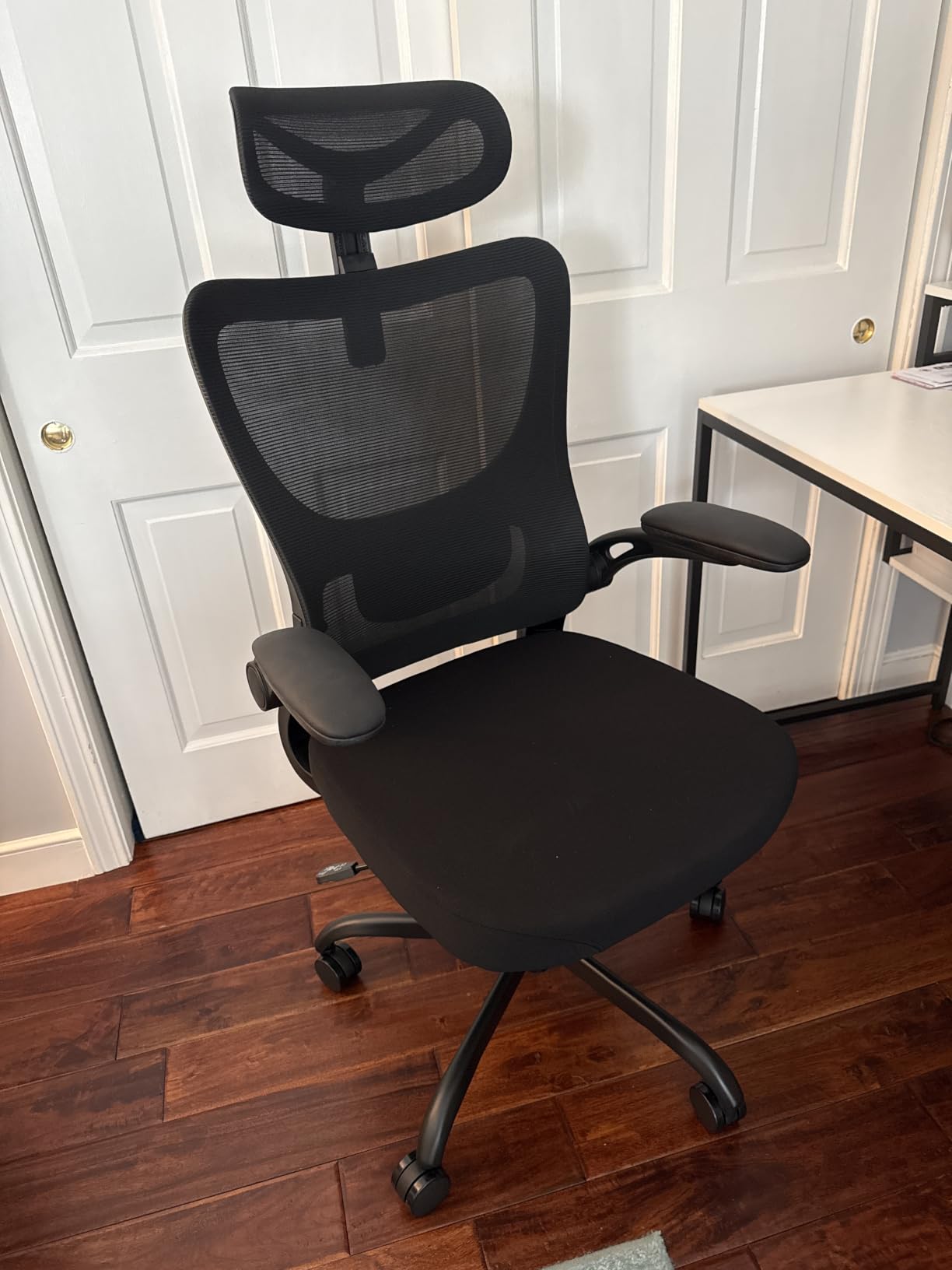 HUANUO Ergonomic Office Chair, High Back Computer Desk Chair with Adjustable Lumbar Support and Headrest, Comfy Gaming Chair with 3D Armrests, Home Office Rolling Chair, Max Load 300 lbs customer photo 2