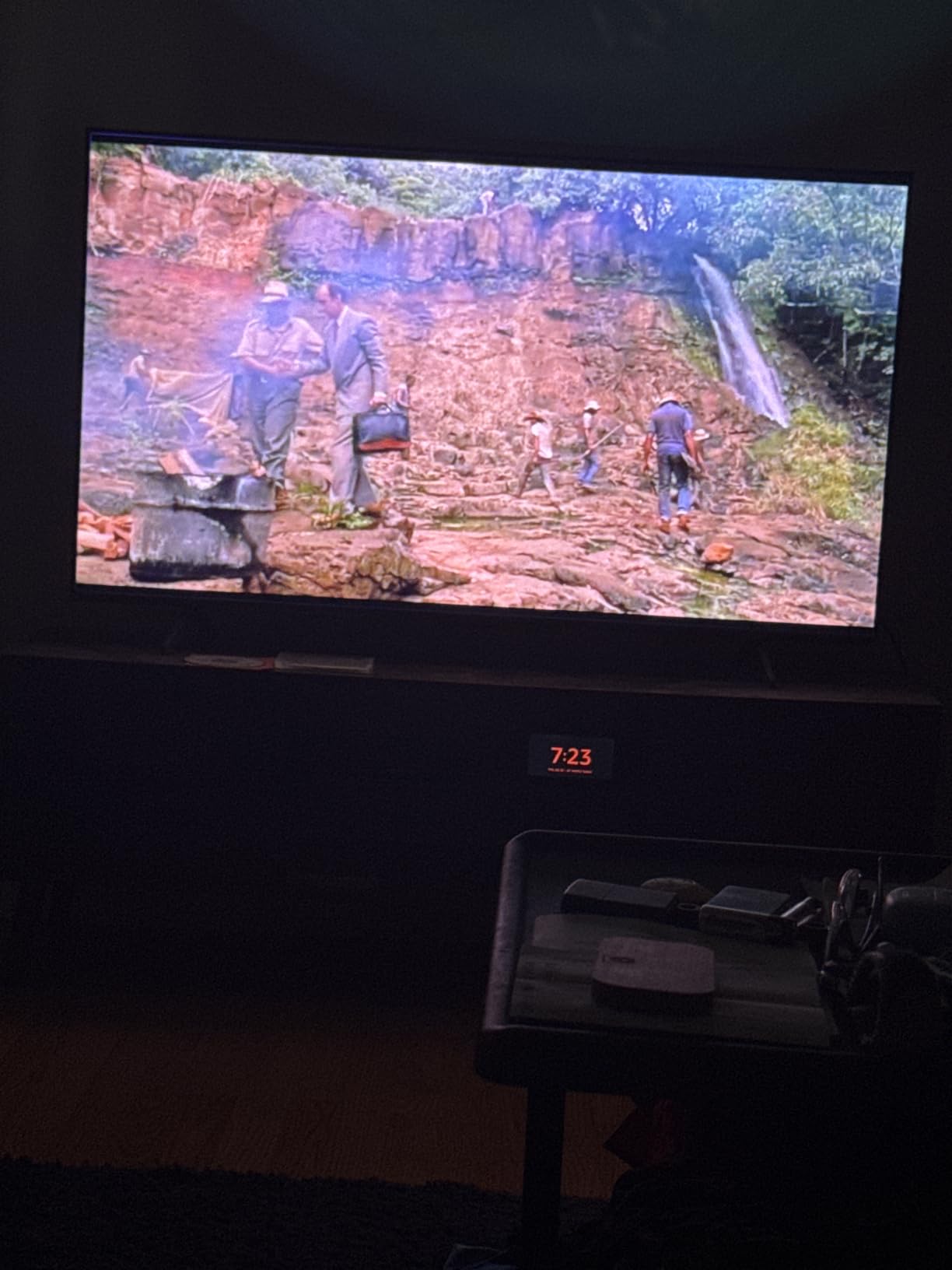 TCL 65