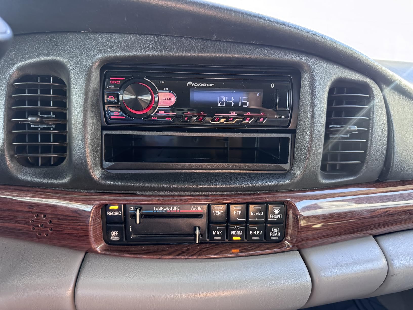 Pioneer MVH-S110BT 1-Din Digital Media Receiver Car Stereo - Bluetooth, USB Input, 50W x 4 Output, AM/FM Radio, iPhone & Android Compatible customer photo 2
