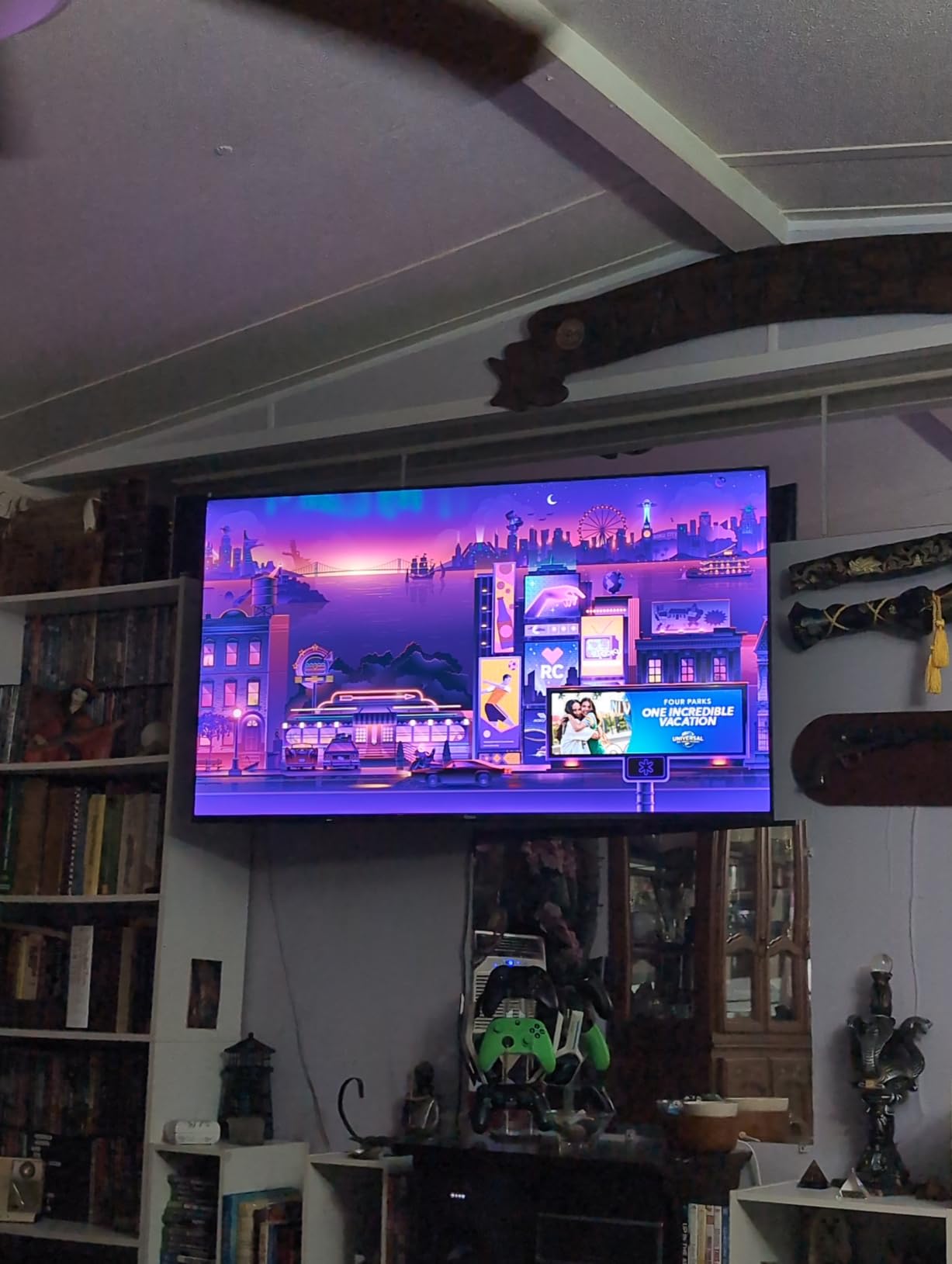 Roku 55-Inch Select Series Smart TV 2026-4K QLED TV - Roku TV | Flat Screen QLED Television with Voice Remote, Wi-Fi & Bluetooth Headphone Mode - Streaming Live Local News, Sports, & Movies customer photo 2