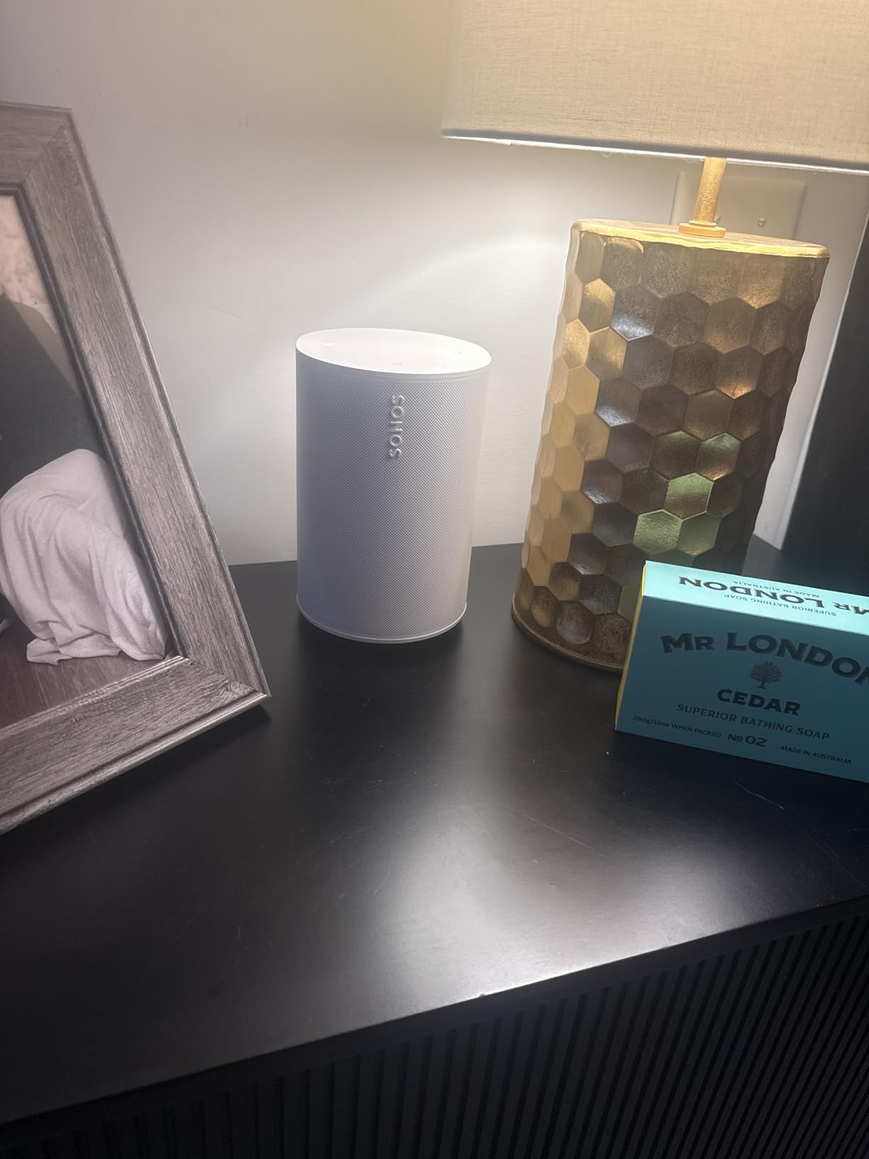 Sonos Era 100 SL Compact Microphone-Free Smart Speaker - Black customer photo 1
