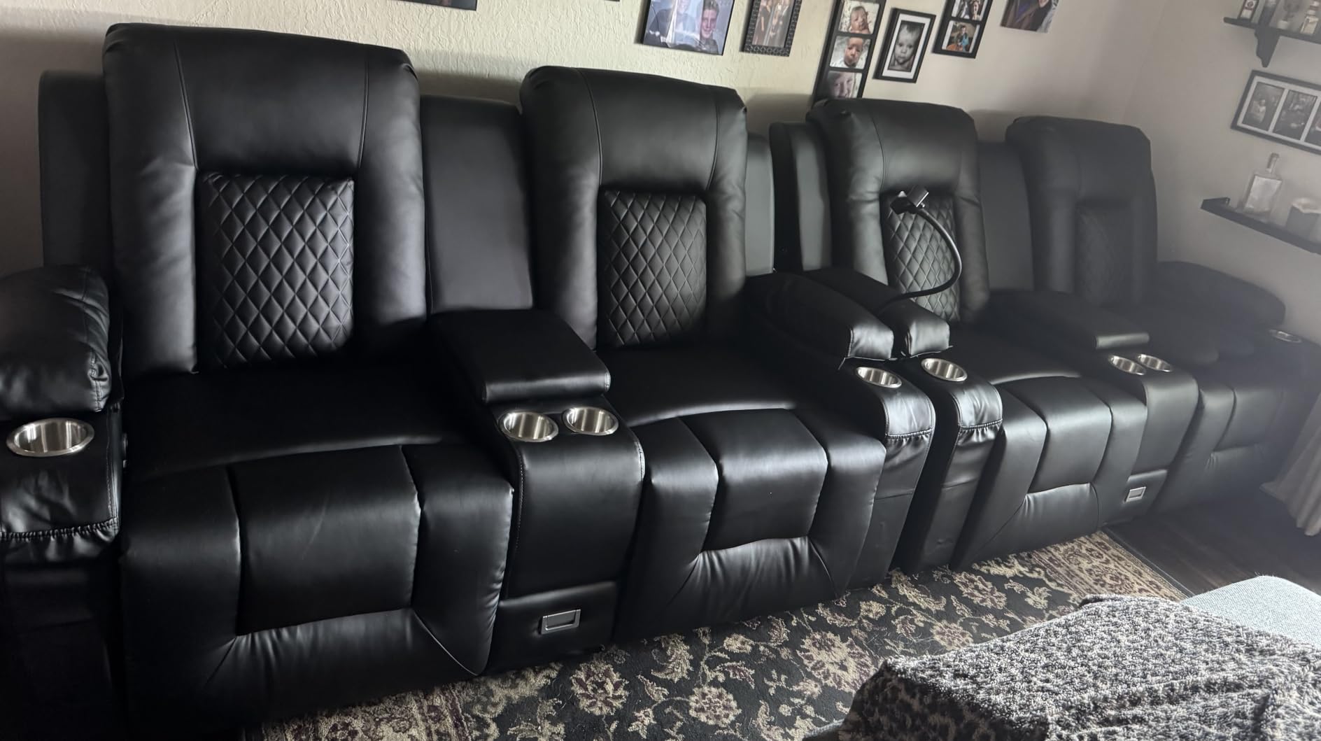 YONISEE 4 Seat Recliner Sofa, Manual Reclining Sofa Couch with USB Ports, 2 Cell Phone Holder, 4 Seater Loveseat Recliner Couch for Living Room Home Theater Seating customer photo 1
