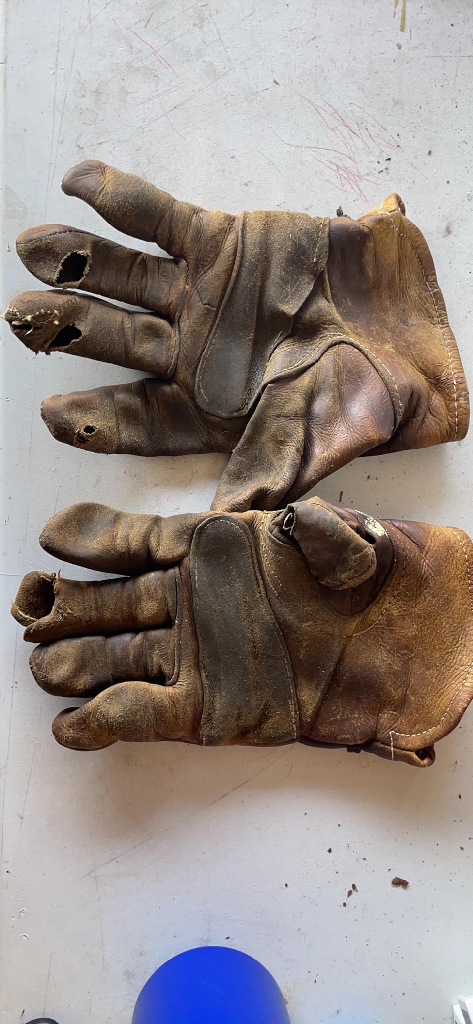 Wells Lamont Work Gloves Men and Women, Cowhide Leather Work Gloves, Adjustable Wrist customer photo 2