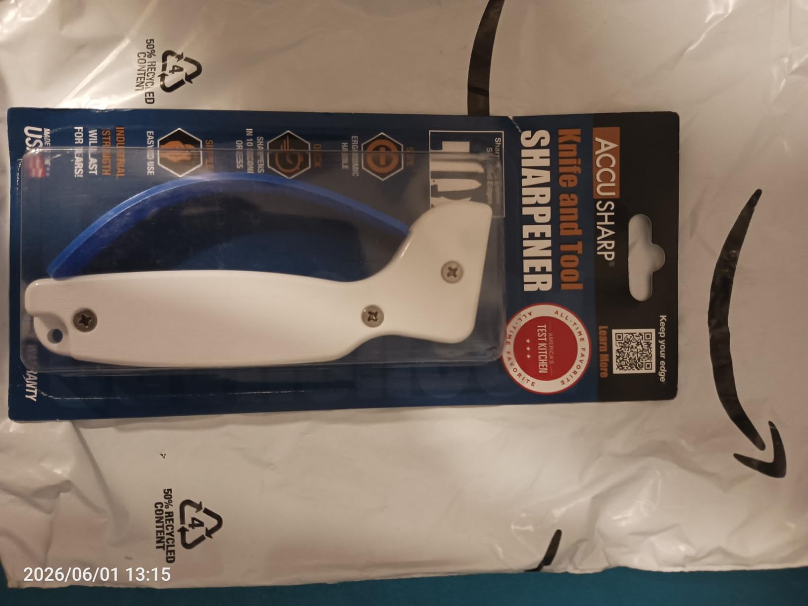 AccuSharp Knife Sharpener, Ergonomic Comfortable Handle, Compact & Easy to Use, Restore and Hone Straight & Serrated Knives, White customer photo 1