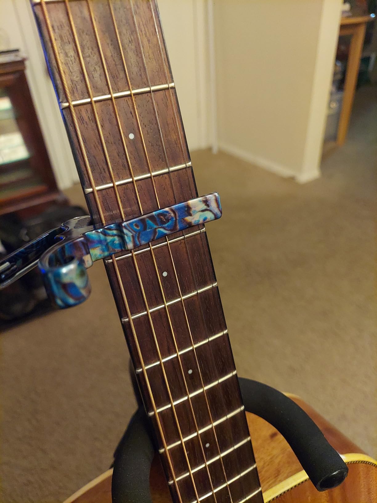 Kyser Quick-Change Guitar Capo for 6-string acoustic guitars, Black, KG6BA customer photo 1