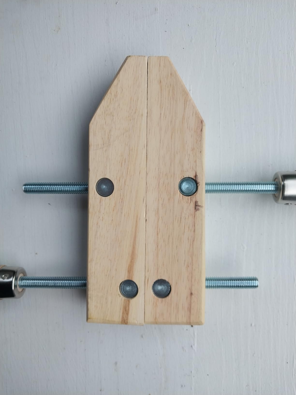 BESSEY HS-8, 8 In. Wood Hand Screw Clamp customer photo 1