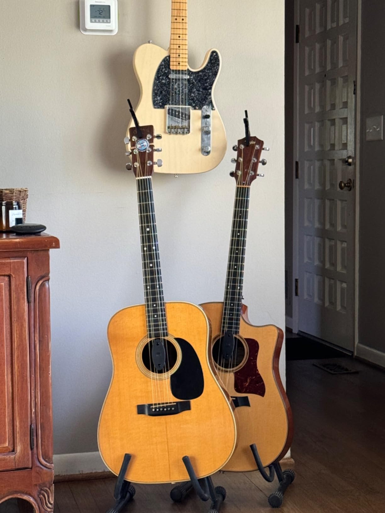 Elixir Strings, Acoustic Guitar Strings, Phosphor Bronze with NANOWEB Technology, Longest-Lasting Rich and Full Tone For Life with Comfortable Feel, 6 String Set, Custom Light 11-52 customer photo 2