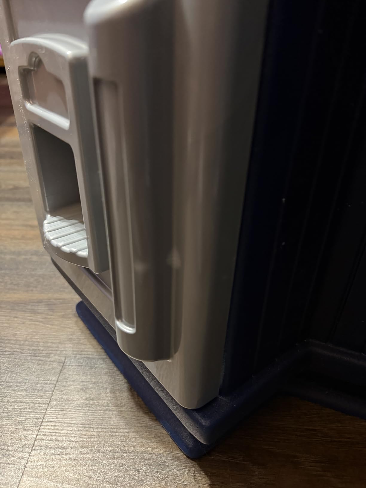 Little Tikes Super Chef Kitchen Blue & Cream, 14.00 l x 28.00 w x 40.00 h inches customer photo 1