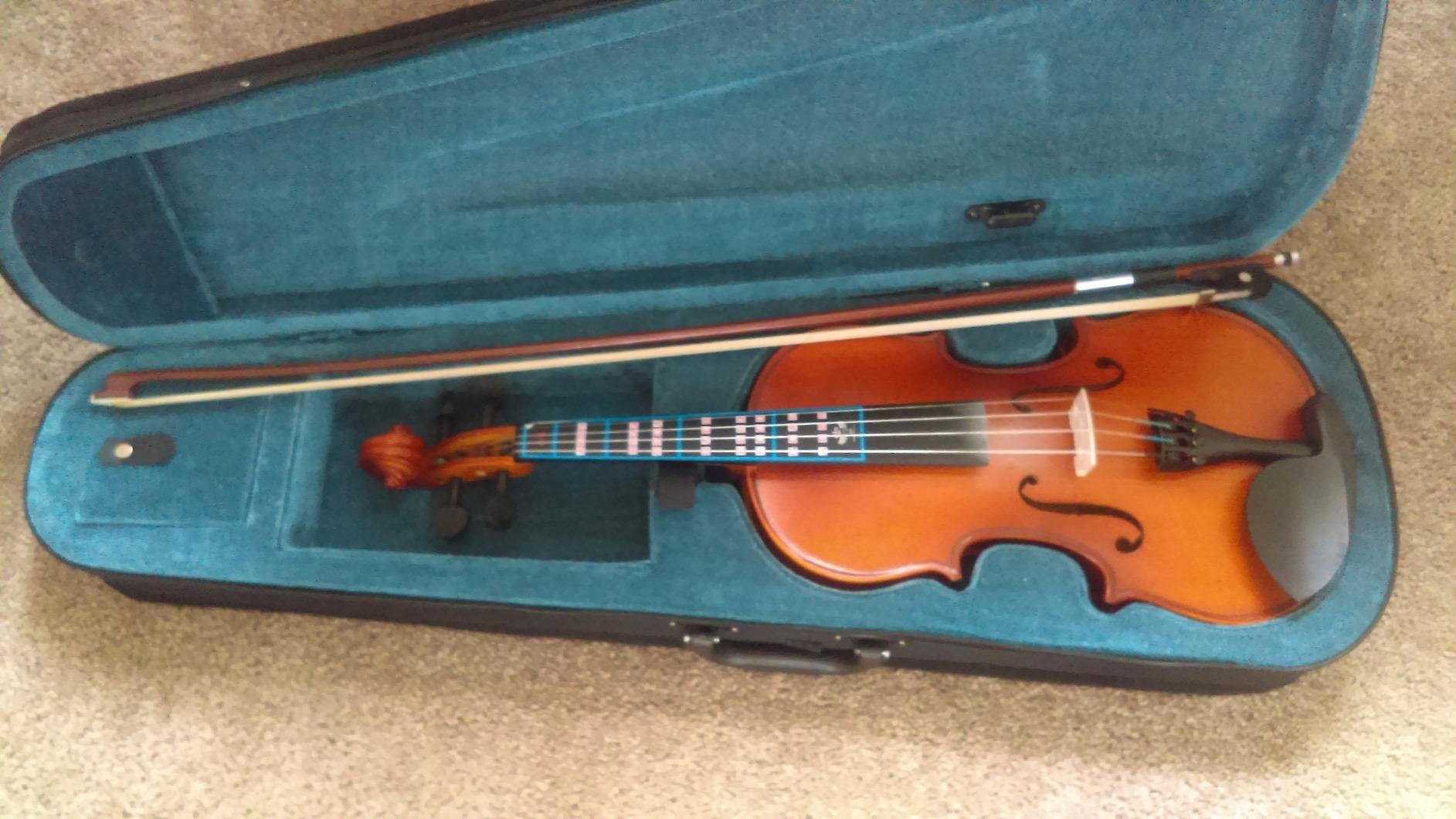 Mendini by Cecilio 3/4 Violin Set For Beginners - Hand Carved Acoustic Violins Kit - Fiddle Solid Wood Kit with Hard Case, Bow, Rosin, Shoulder Rest, Bridge and Extra Strings customer photo 2
