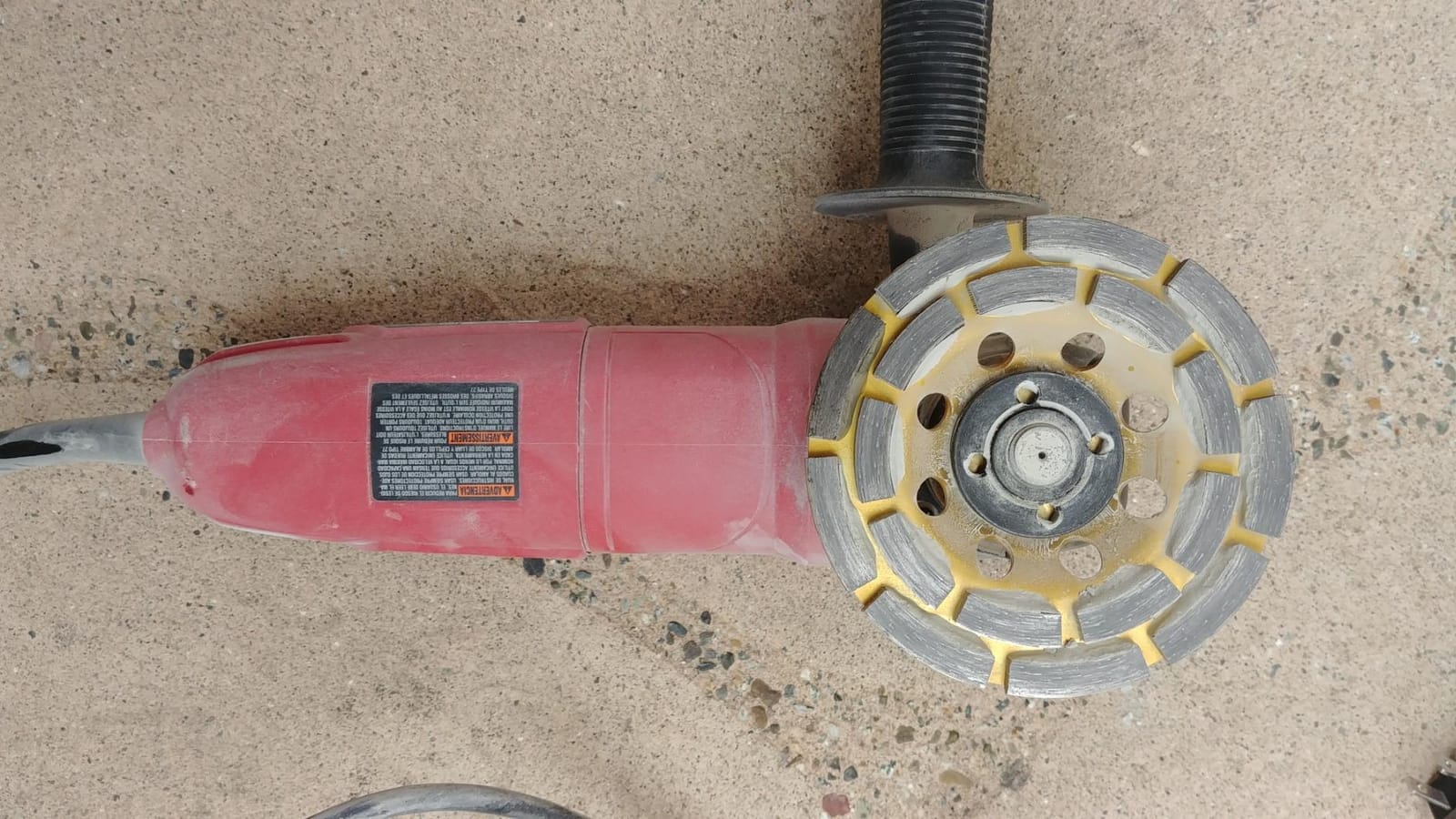 SKIL 6 Amp 4-1/2-Inch Corded Angle Grinder - 9295-01 customer photo 2