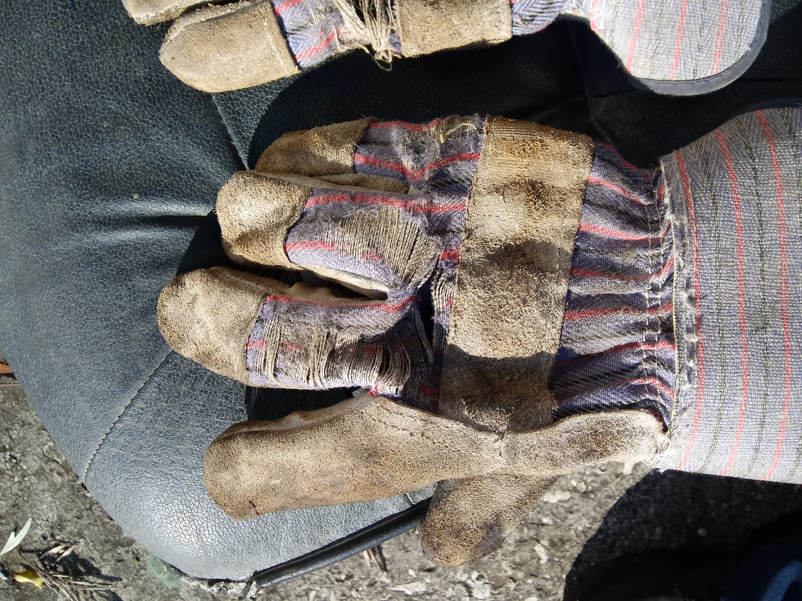 G & F Products Leather Work Gloves for Construction, Gardening and General Work customer photo 2