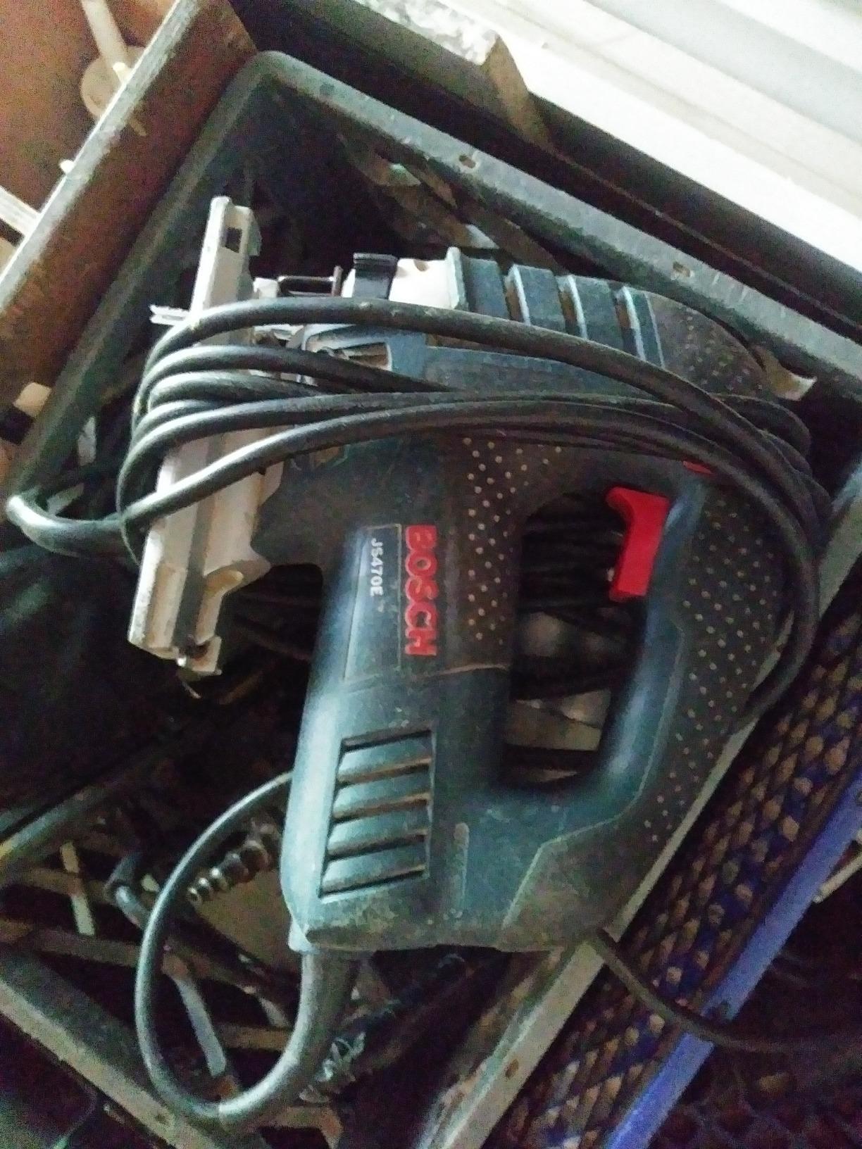 BOSCH Top-Handle Jig Saw, 7.0 Amp, Variable-Speed, Corded (JS470E) customer photo 2