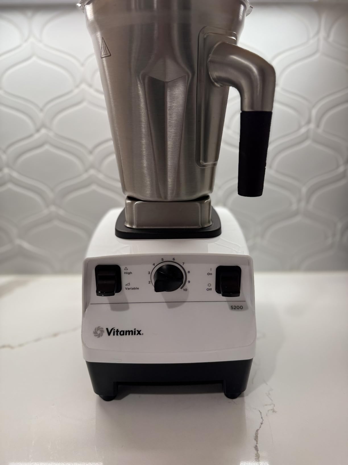 Vitamix 5200 Professional-Grade Blender, 64 oz. Container, White customer photo 1