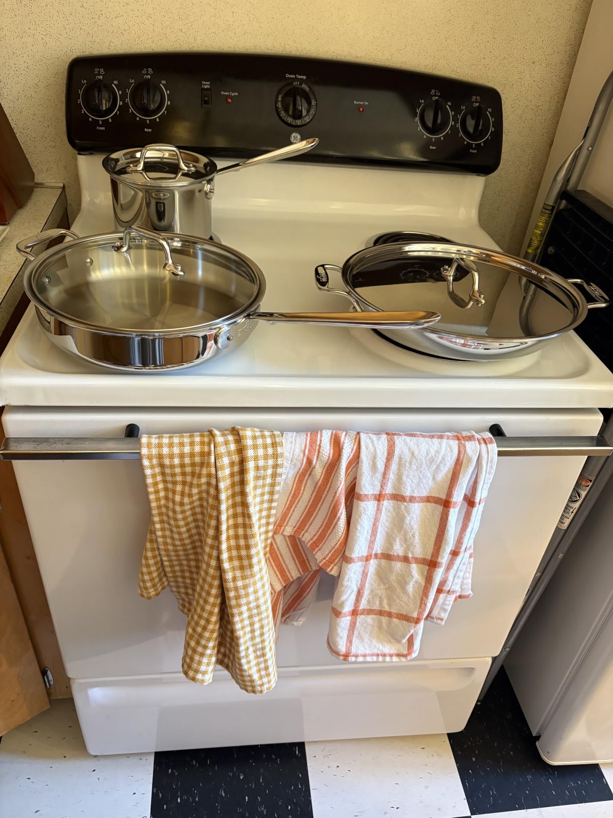 All-Clad D3® Stainless Steel Cookware Set, 10-Piece, Made in the USA customer photo 2