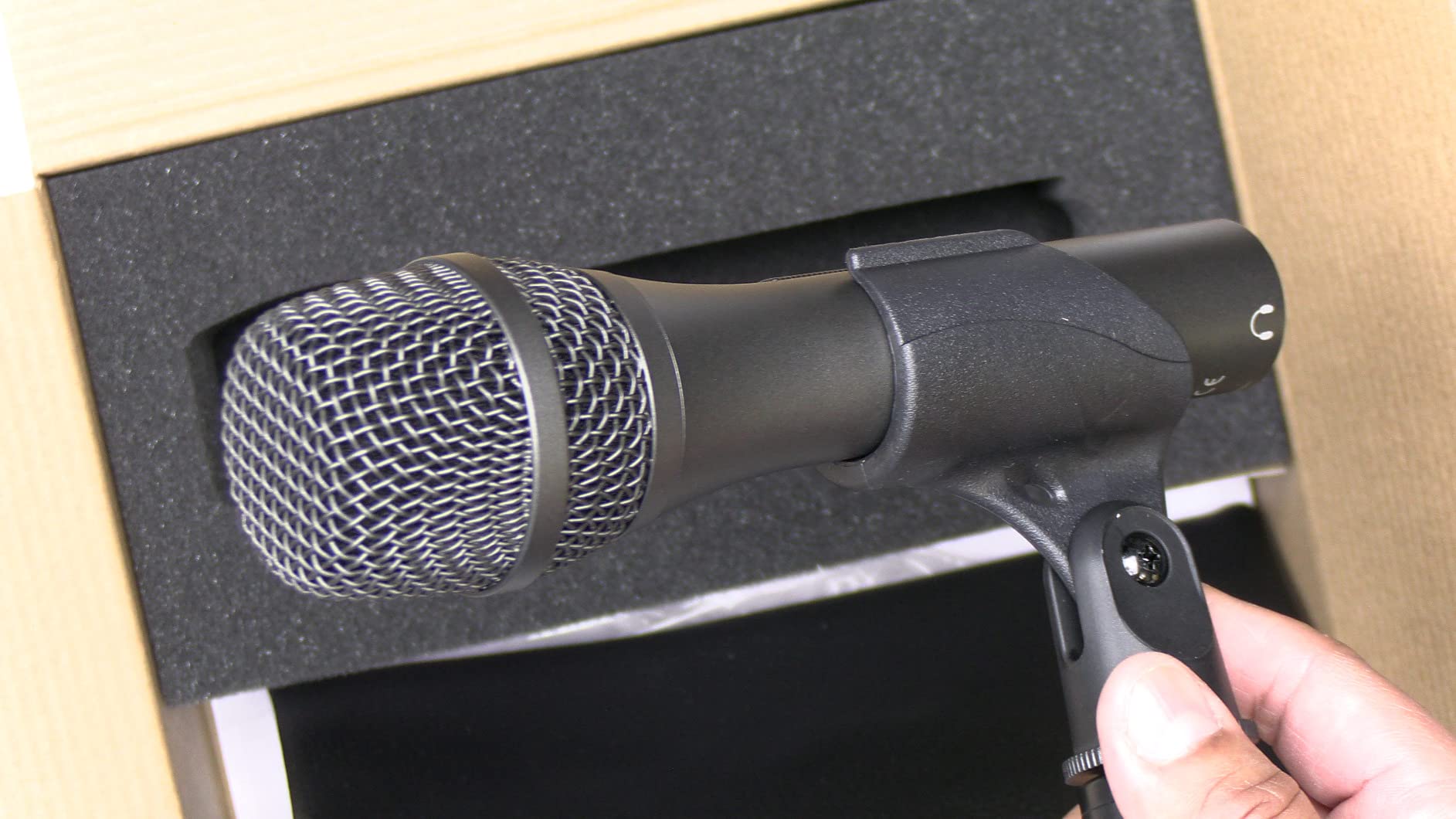 Audio-Technica AT2005USB Cardioid Dynamic USB/XLR Microphone,Black customer photo 2