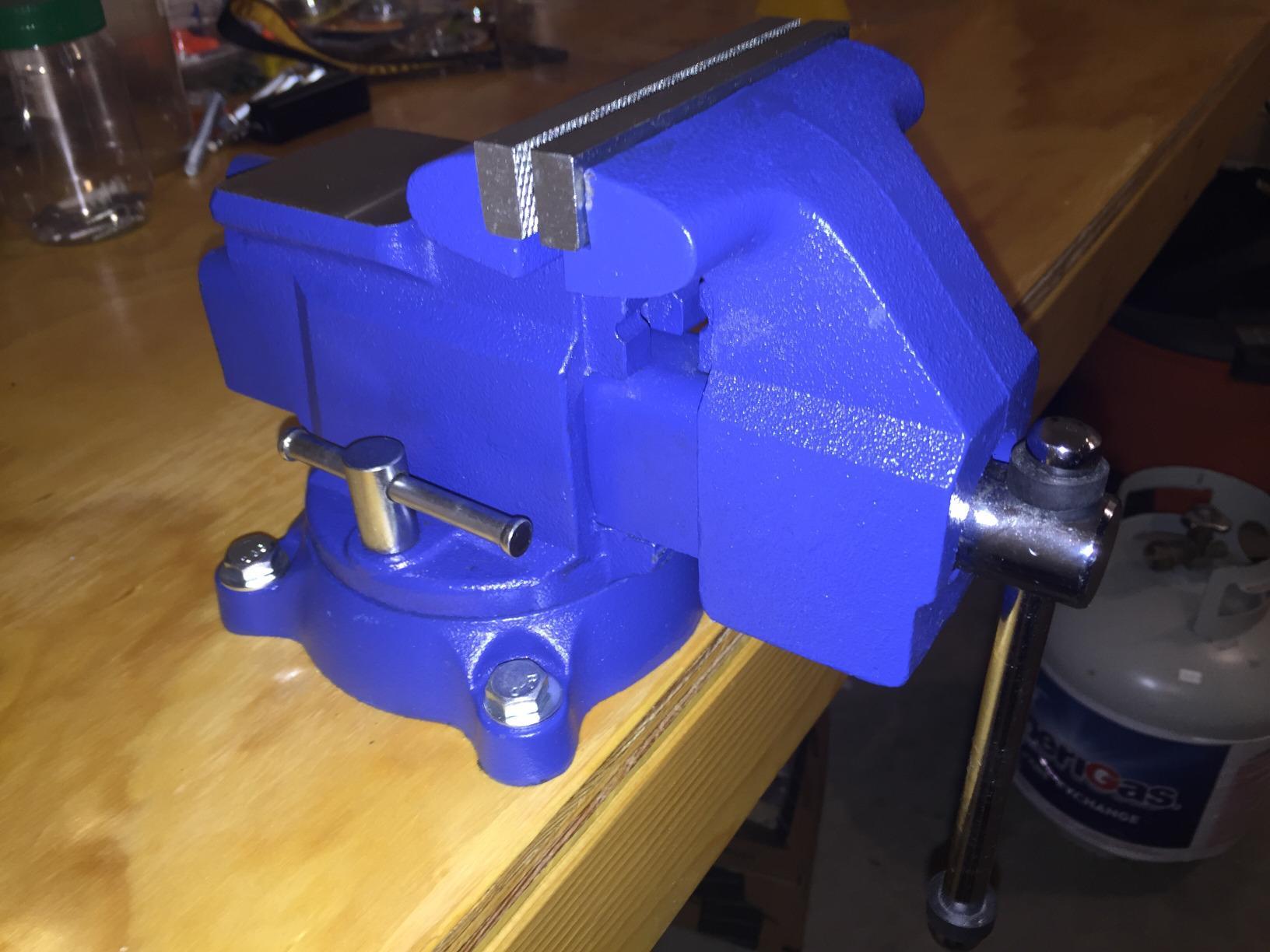 Yost Vises 445 Combination Vise | 4.5 Inch Jaw Width Utility Pipe and Bench Vise |Secure Grip with Swivel Base and Large Pipe Jaw Capacity | Made with Cast Iron and Steel U Channel Bar customer photo 2