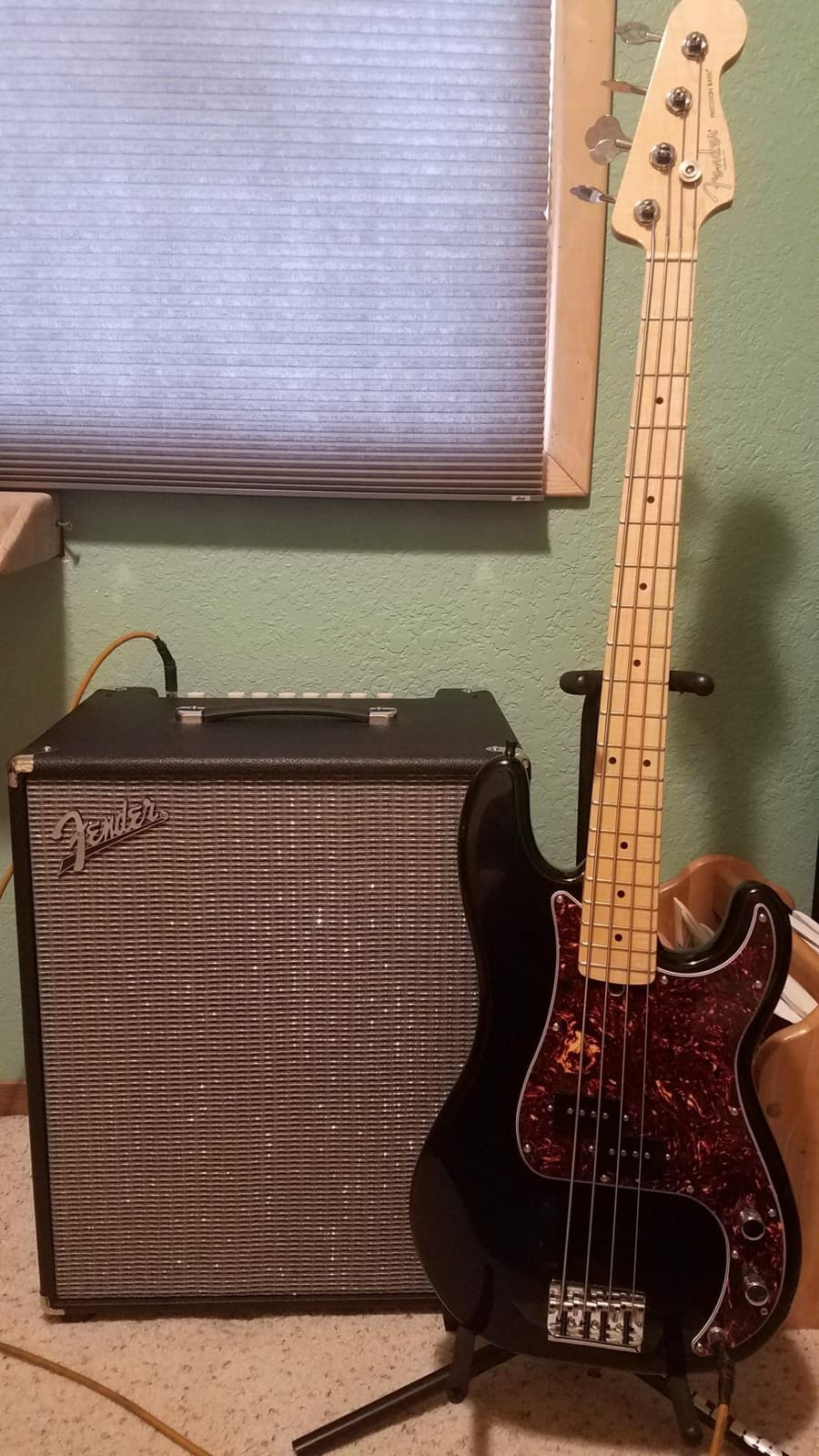 Fender Rumble 500 V3 Bass Amp for Bass Guitar, 500 Watts, with 2-Year Warranty 2x10 Inch Eminence Speakers with Compression Horn, Overdrive Circuit, Tone Voicing, Effects Loop and Direct XLR Output customer photo 1