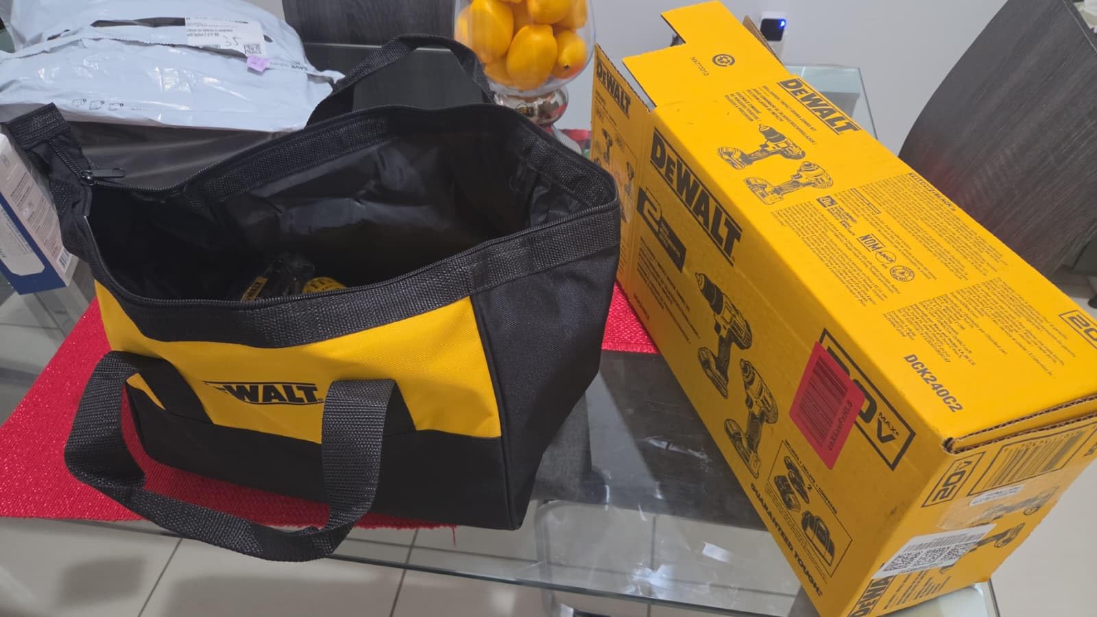 DEWALT 20V MAX Cordless Drill and Impact Driver, Power Tool Combo Kit , Includes 2 Batteries, Charger and Bag (DCK240C2) customer photo 2