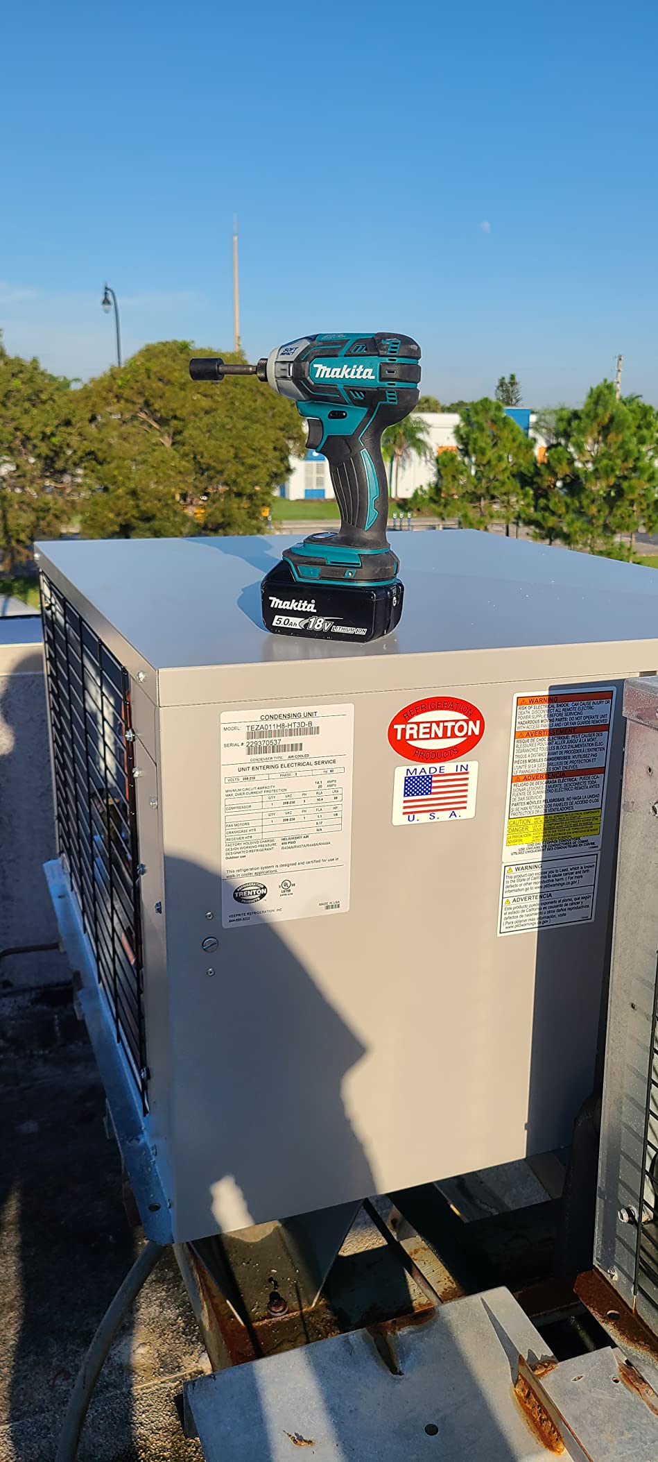 Makita XST01Z 18V LXT® Lithium-Ion Brushless Cordless Oil-Impulse 3-Speed Impact Driver, Tool Only customer photo 2