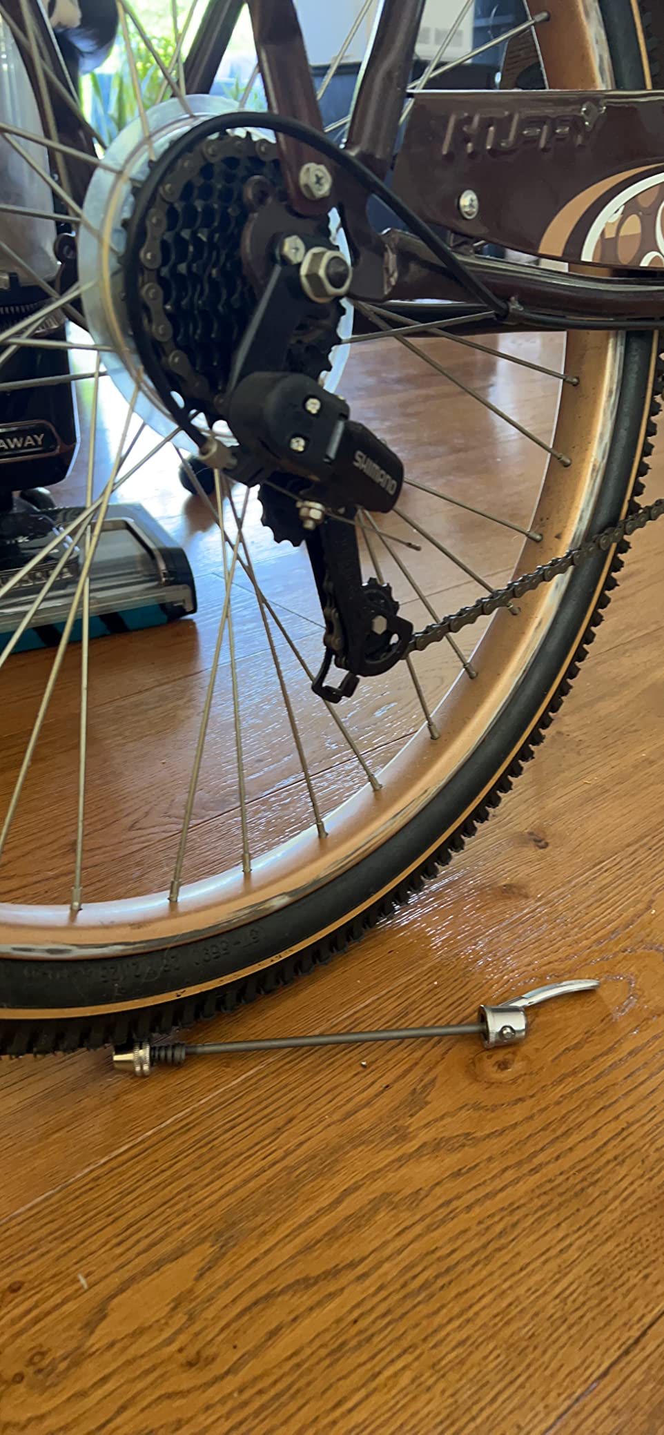 Yaheetech Magnetic Steel Bike Trainer Stand for Indoor Riding, 26-28in/700C customer photo 2