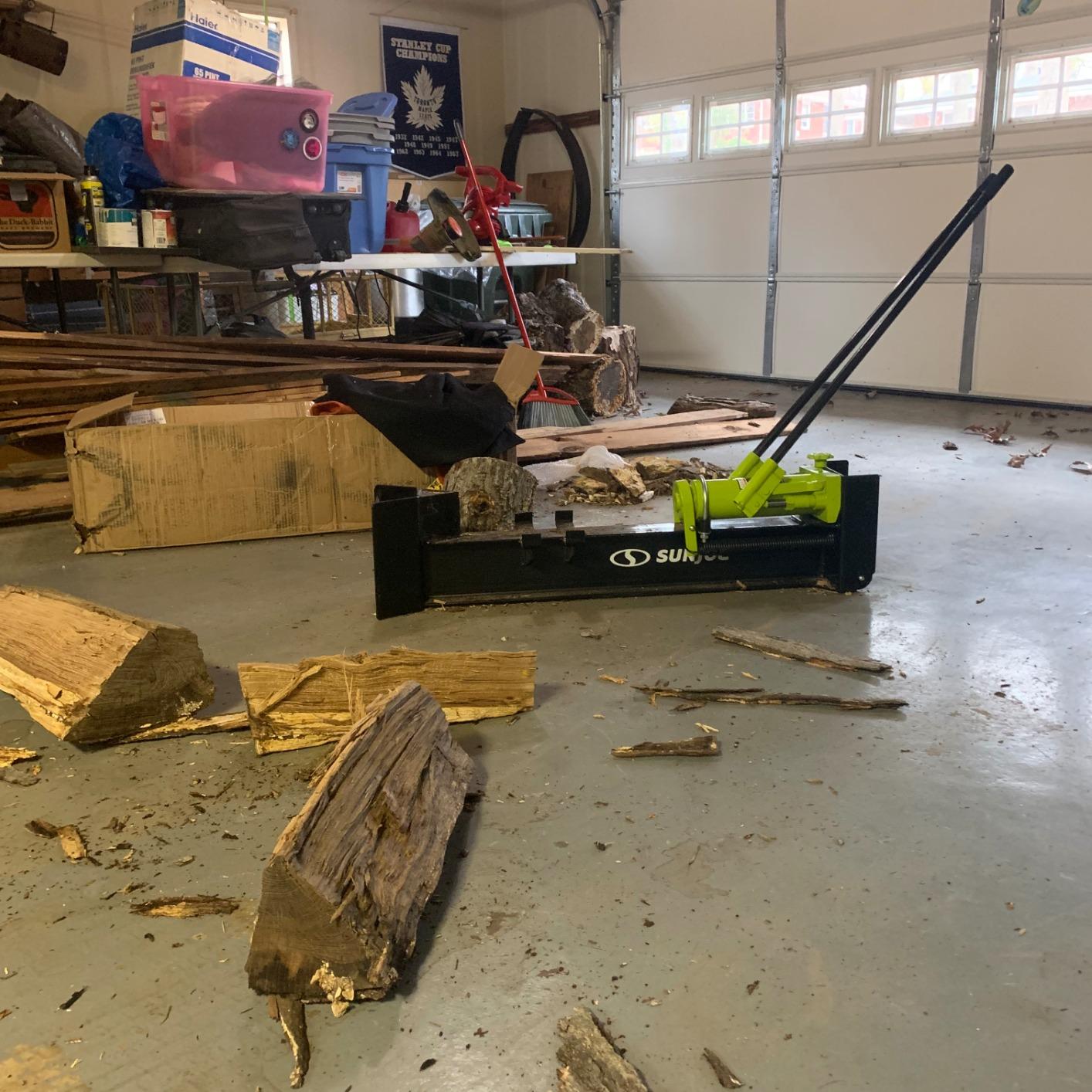 Sun Joe Cordless Manual Hydraulic Log Splitter, 10 Ton Capacity, LJ10M customer photo 1
