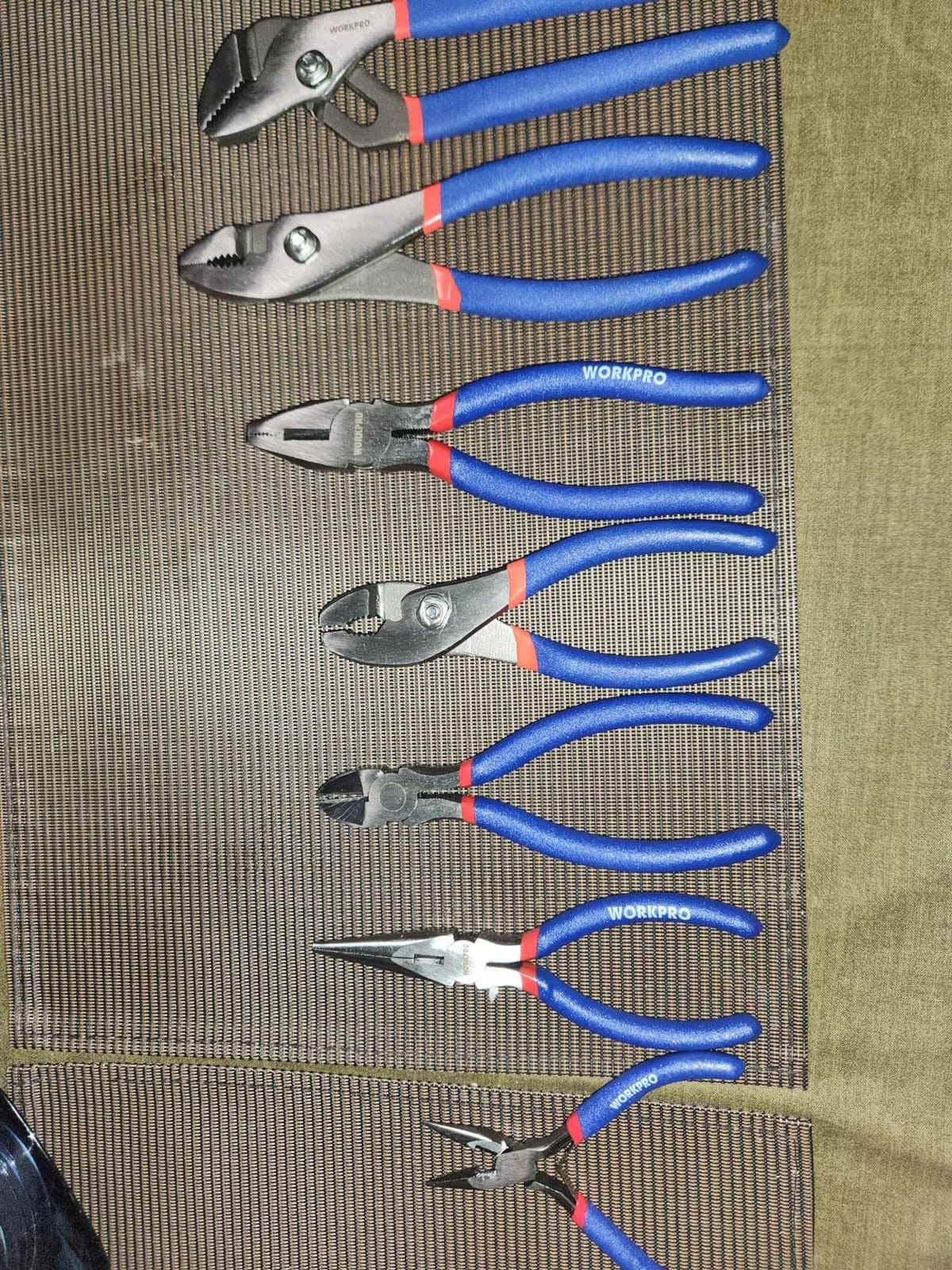 WORKPRO 7-Piece Pliers Set, Pliers Tool Set with Comfort Grip, Blue customer photo 2