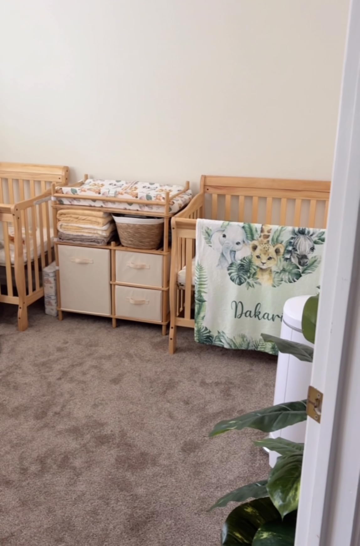 Dream On Me 4-in-1 Mini Baby Crib for Small Spaces, Aden, Grey customer photo 2
