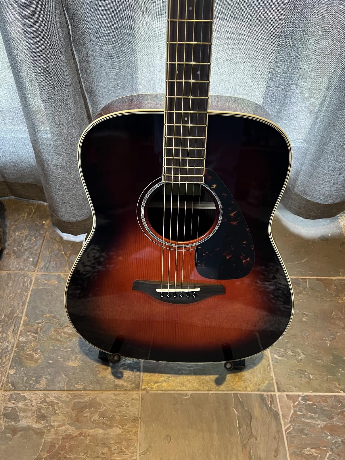 Yamaha FG830 Solid Top Folk Guitar, Natural customer photo 1