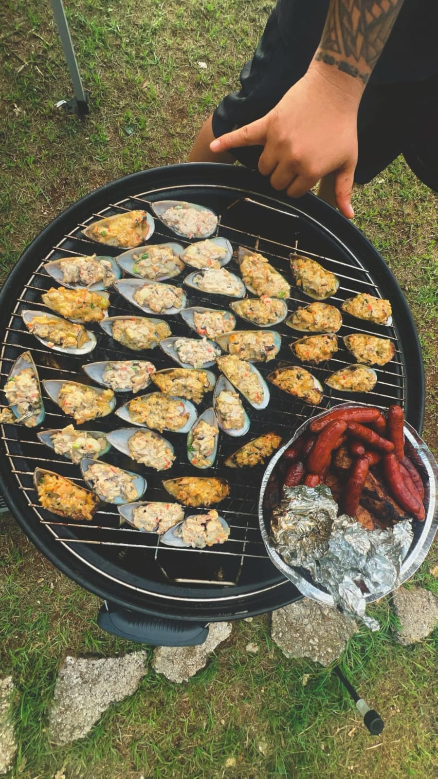 Weber® Jumbo Joe Premium Compact Charcoal Grill, 22‑Inch, Black customer photo 2