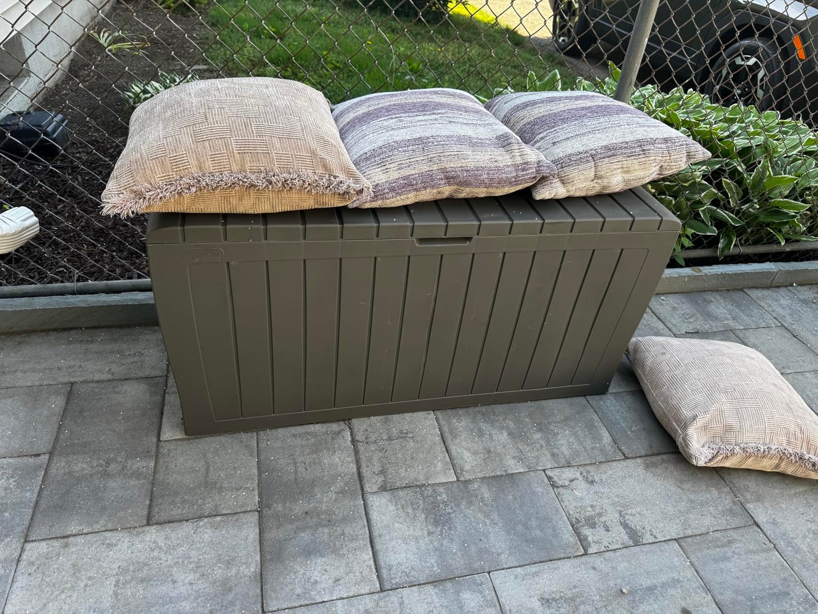 Keter Marvel 71 Gal Outdoor Storage Box for Patio and Pool Accessories customer photo 1
