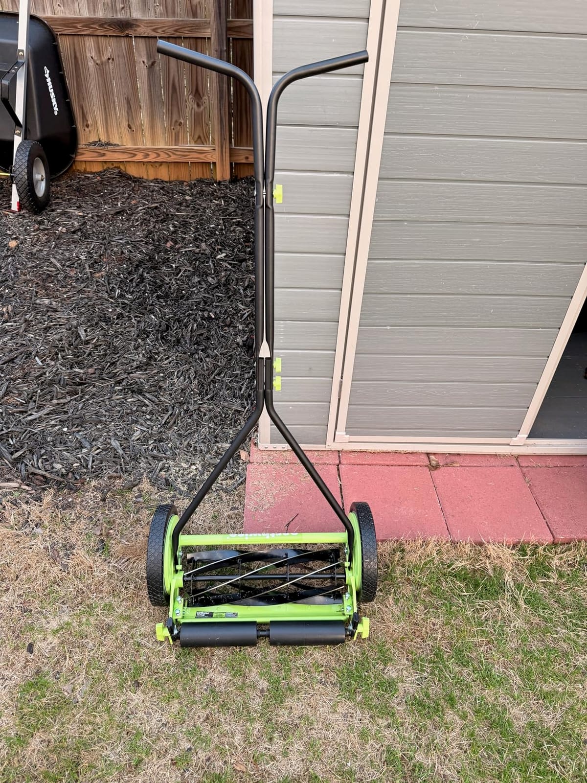Earthwise 1715-16EW 16-Inch 7-Blade Push Reel Lawn Mower, Grey customer photo 1