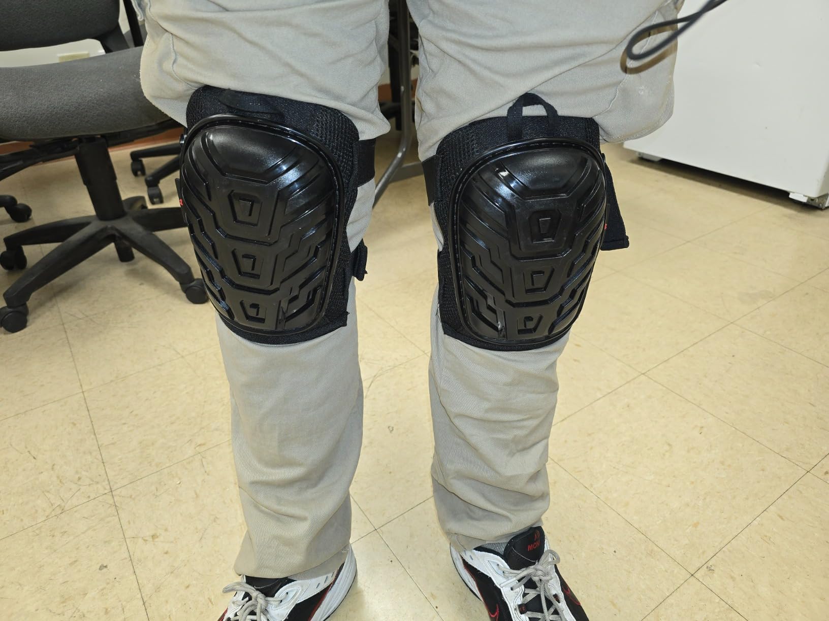 NoCry Professional Gel Knee Pads for Work with Soft Foam and Gel Cushion — Heavy Duty Cap, Reinforced Adjustable Straps, Military Grade Rivets and Built-in Hang Loops — Perfect for Construction customer photo 2