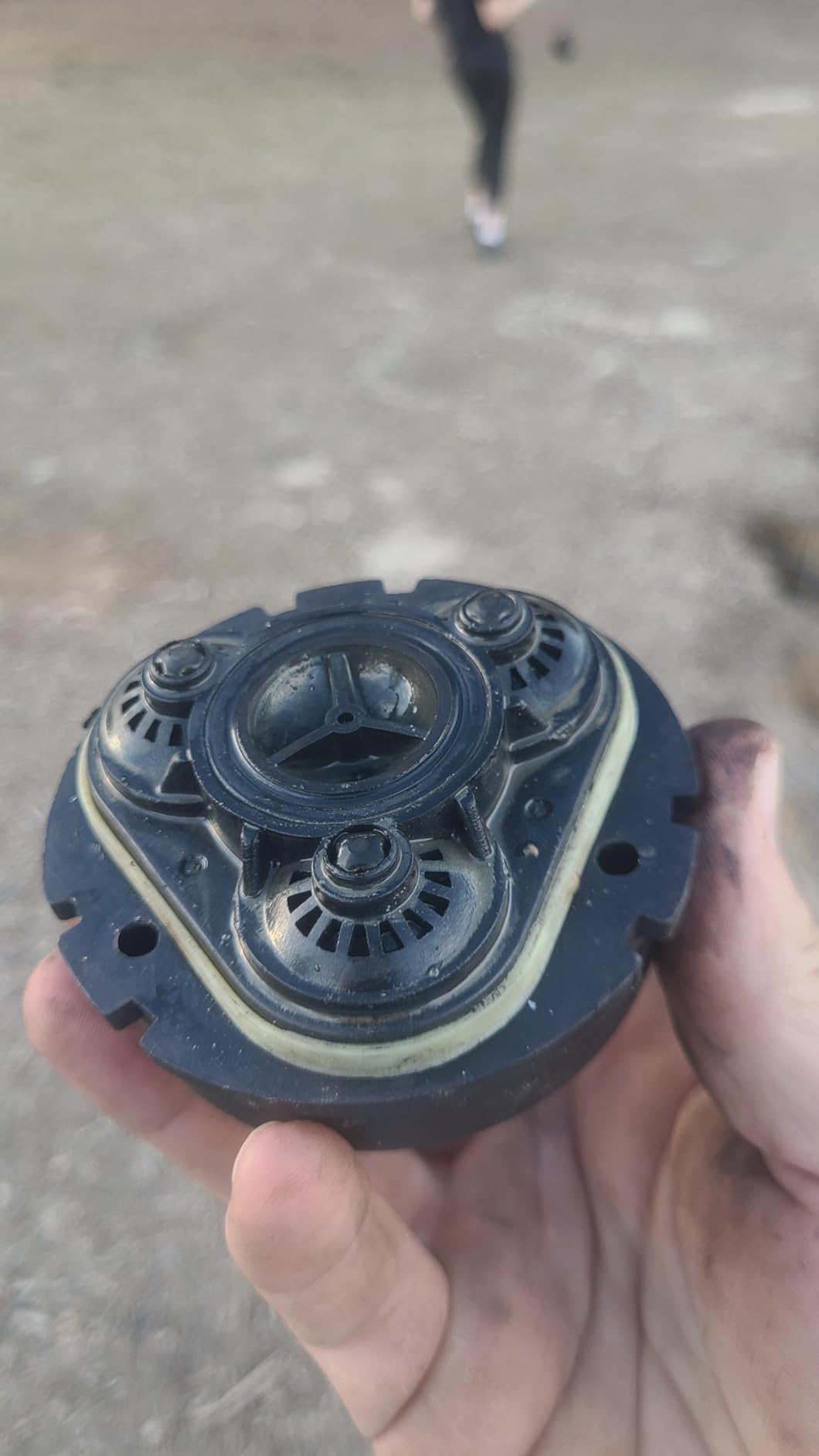 ECO-WORTHY 12V DC Submersible Well Water Pump with 10ft Cable, Water Flow 1.6GPM, Max Lift 100ft/30m, 96W Deep Well Pump for Irrigation, farm, ranch, home customer photo 2