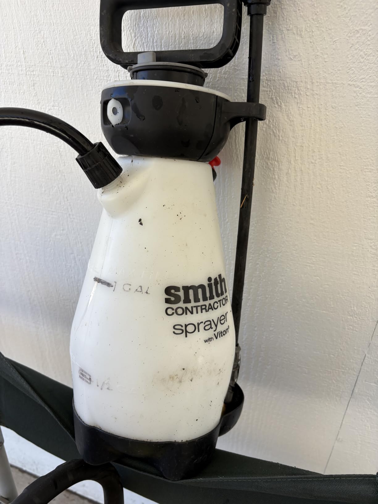 Smith Contractor 1 Gallon Sprayer, Model 190504 customer photo 1