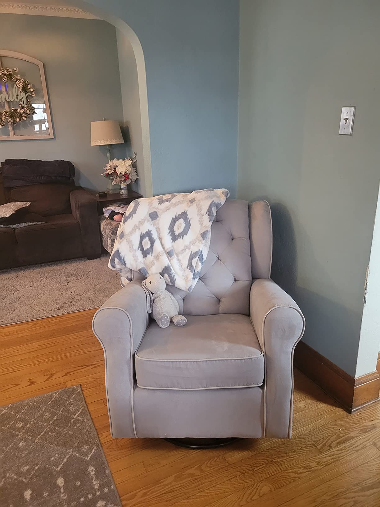 Delta Children Emerson Upholstered Glider Swivel Rocker Chair, Dove Grey with Soft Grey Welt customer photo 2