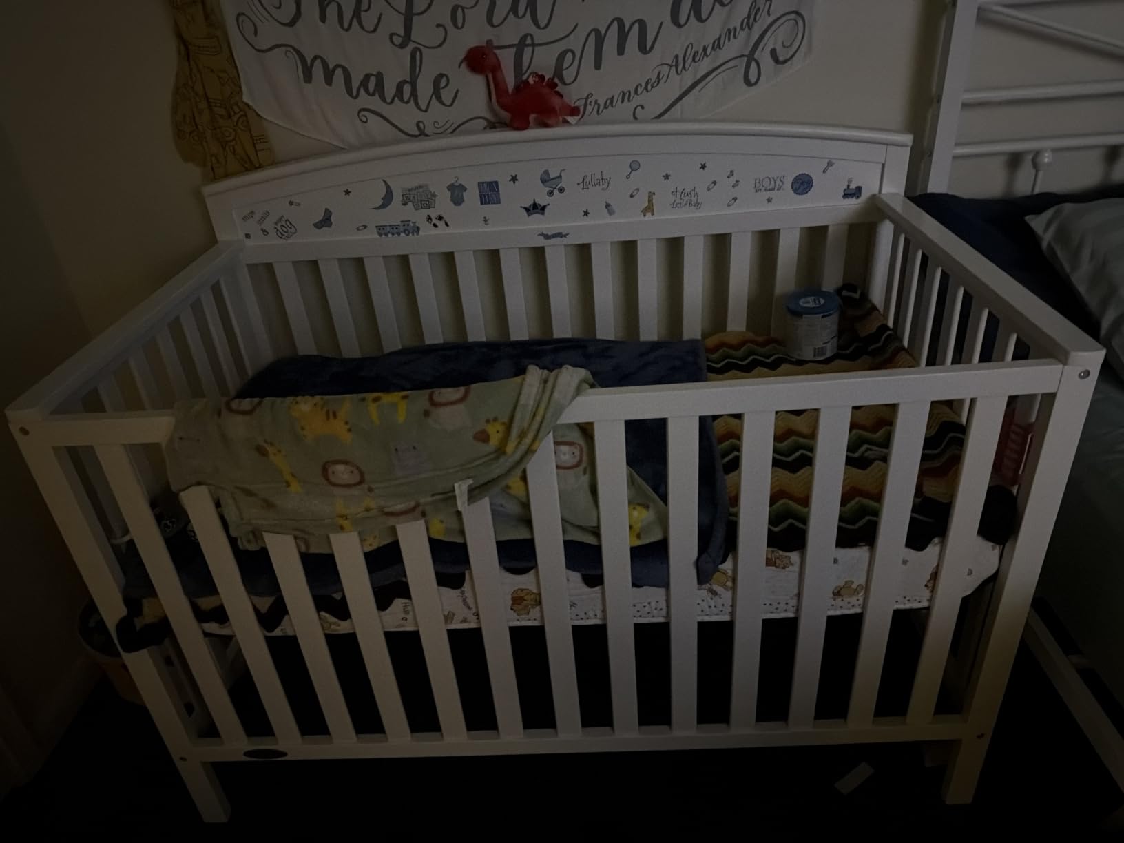 Graco Benton 5-in-1 Convertible Crib, Driftwood customer photo 1