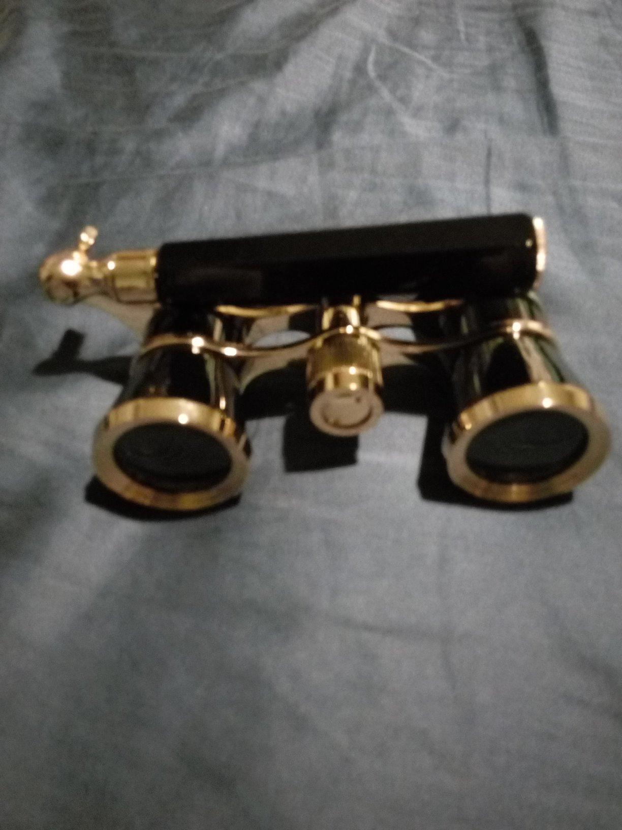 Aomekie Opera Glasses Binoculars 3X25 Theater Glasses Mini Binocular Compact with Handle for Adults Women in Musical Concert(Gold) customer photo 2