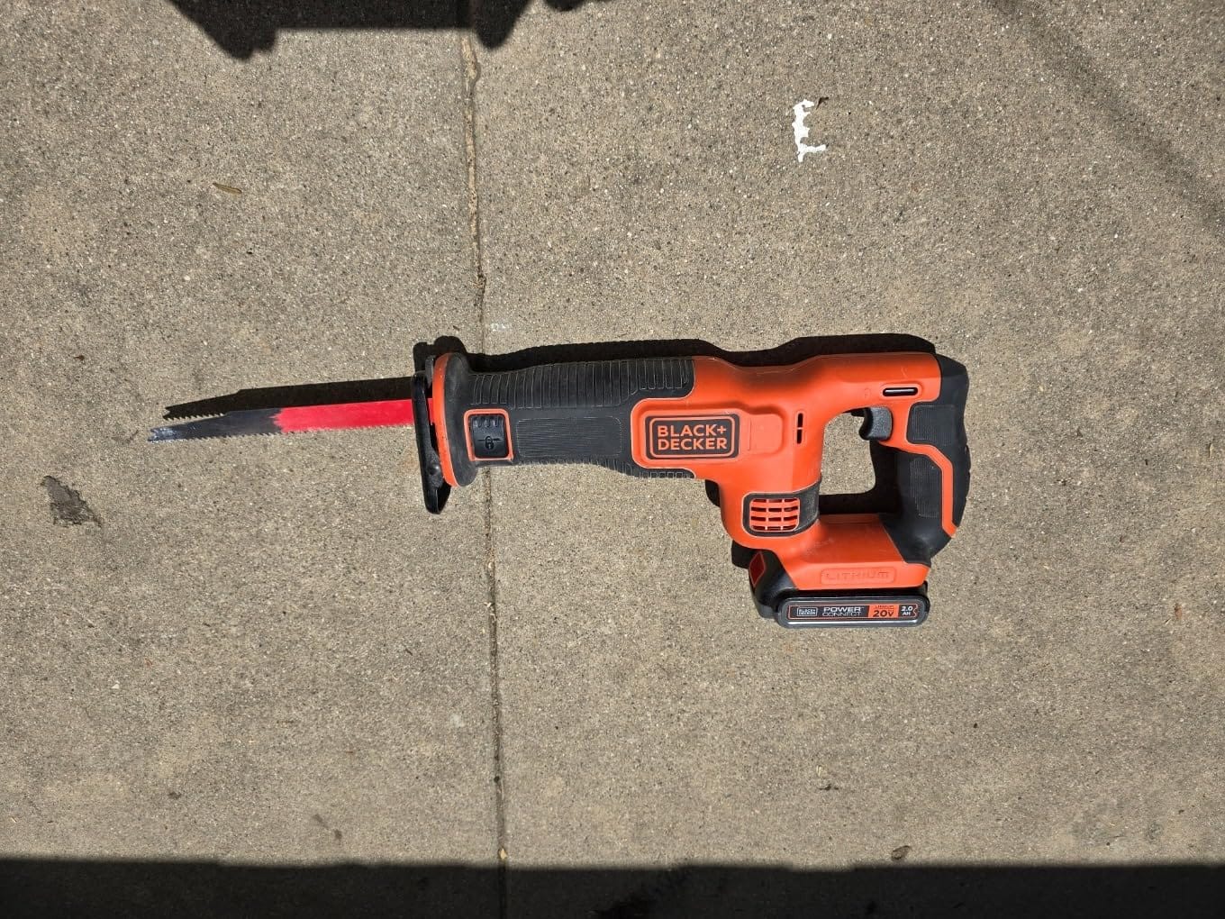 BLACK+DECKER 20V MAX* Cordless Reciprocating Saw Kit (BDCR20C) customer photo 2