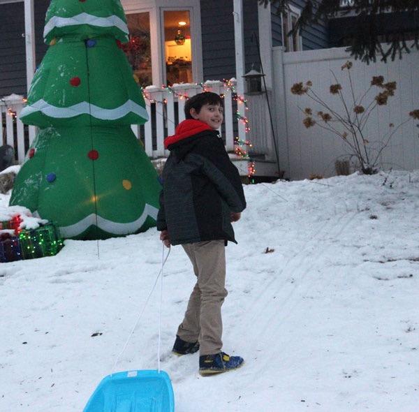 Best Choice Products 35in Kids Plastic Toboggan Snow Sled w/Pull Rope, 2 Handles customer photo 1
