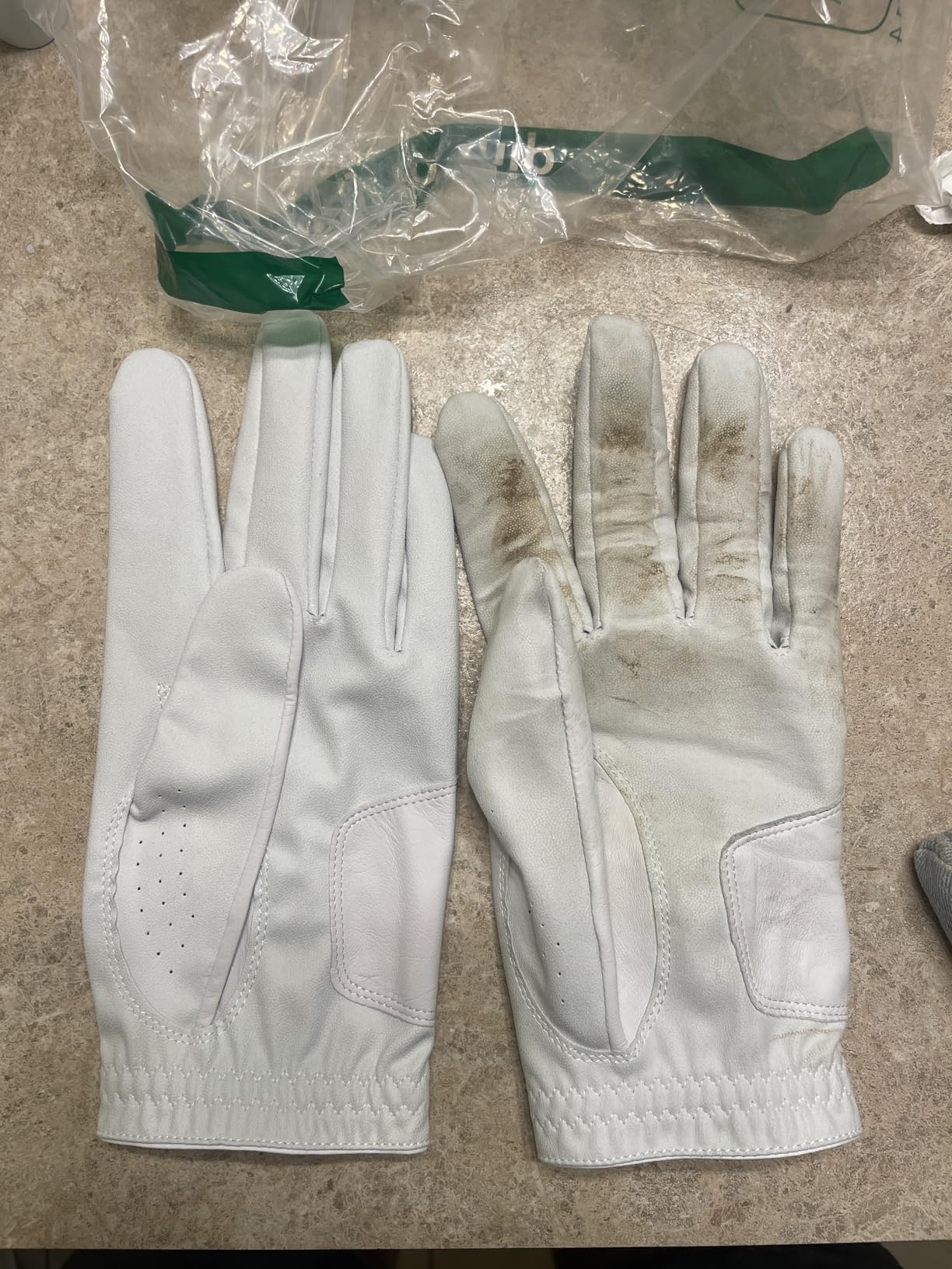 TaylorMade Golf Stratus Tech Glove 2 Pack Lefthanded customer photo 2