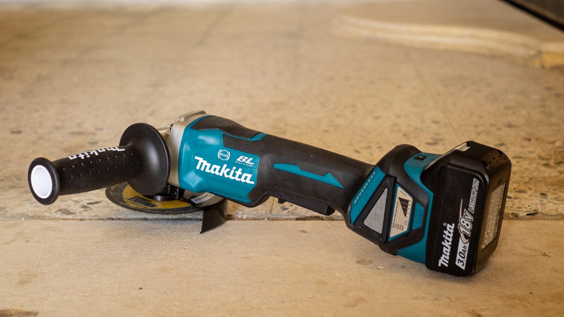 Makita XAG20Z 18V LXT BL 4-1/2”/ 5