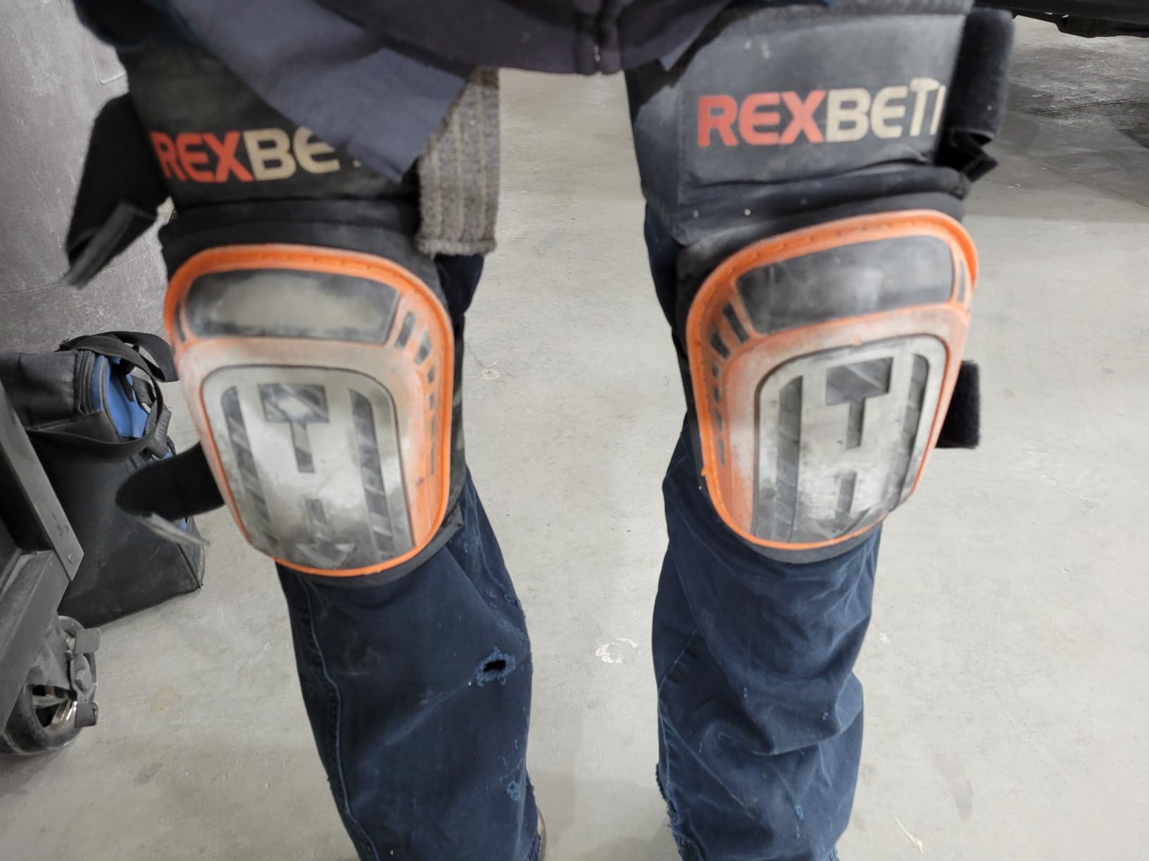 REXBETI Knee Pads for Men, Anti-slip Construction Gel Knee Pads for Work customer photo 2