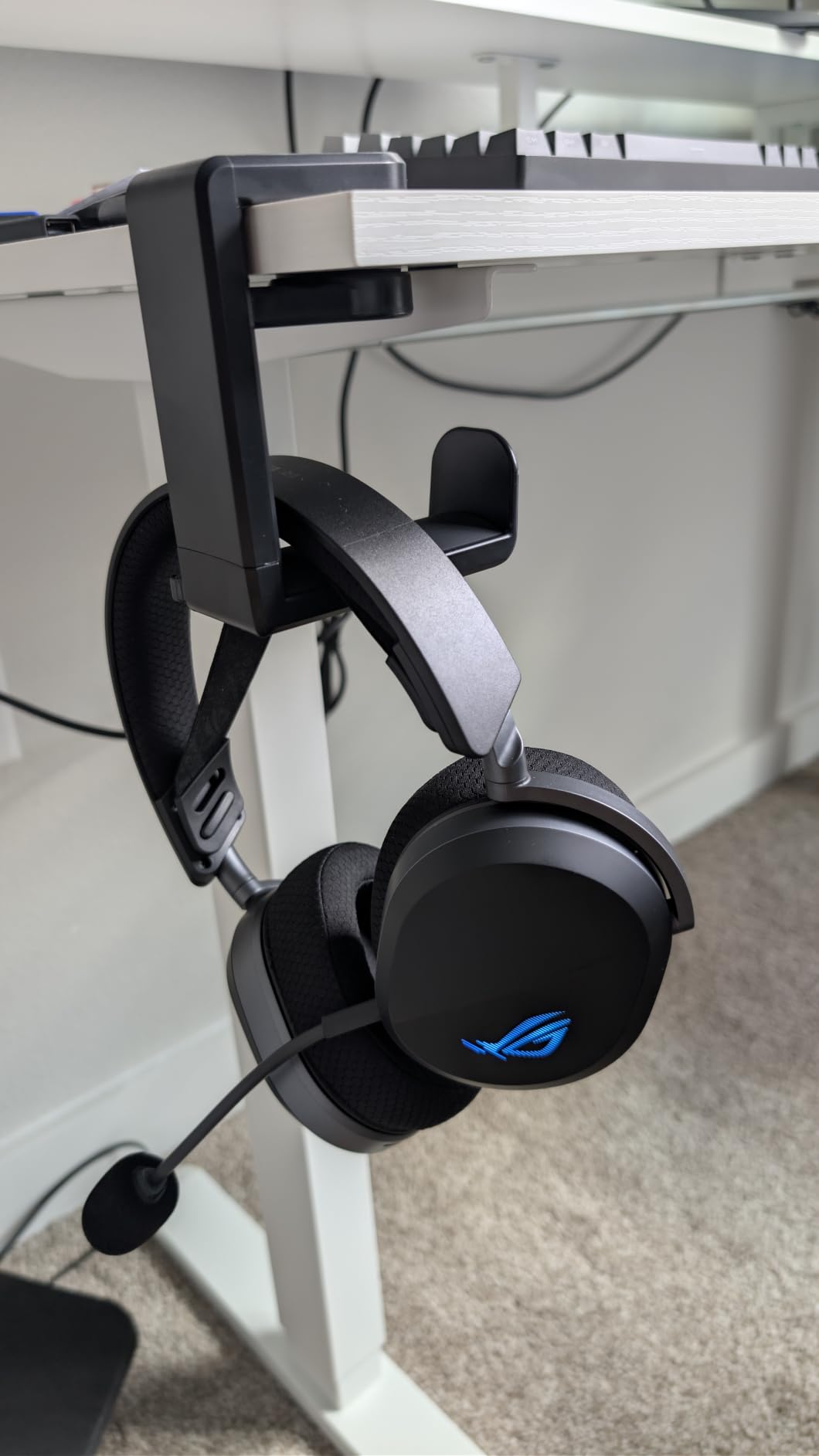 EURPMASK Rotating Headphone Stand,Adjustable Clamp-on Headset Holder Hanger customer photo 1