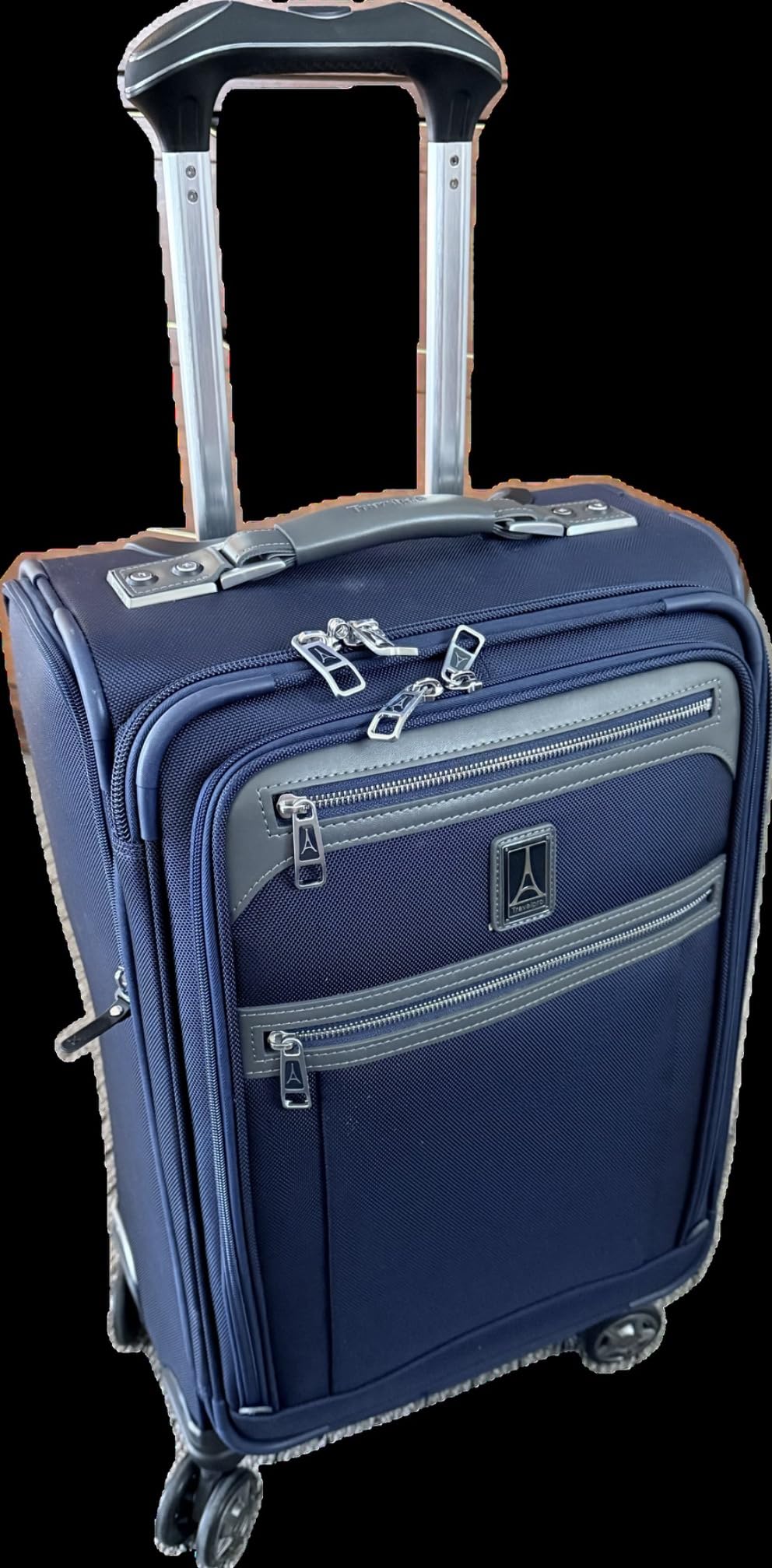 Travelpro Platinum Elite Checked Luggage Spinner, Grey, 25-Inch | Expandable Softside With USB Port, Built-In Suiter, 8 Wheels & TSA-Approved Lock for Travelers customer photo 1