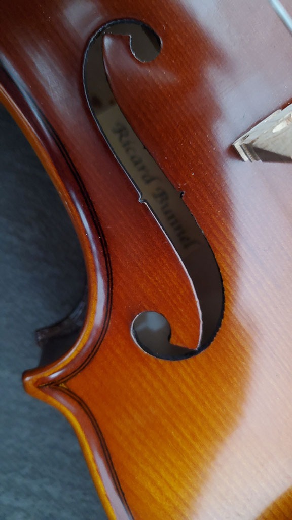Bunnel Premier Violin Outfit 1/2 Size - Carrying Case and Accessories Included — Solid Maple Wood and Ebony Fittings By Kennedy Violins customer photo 1